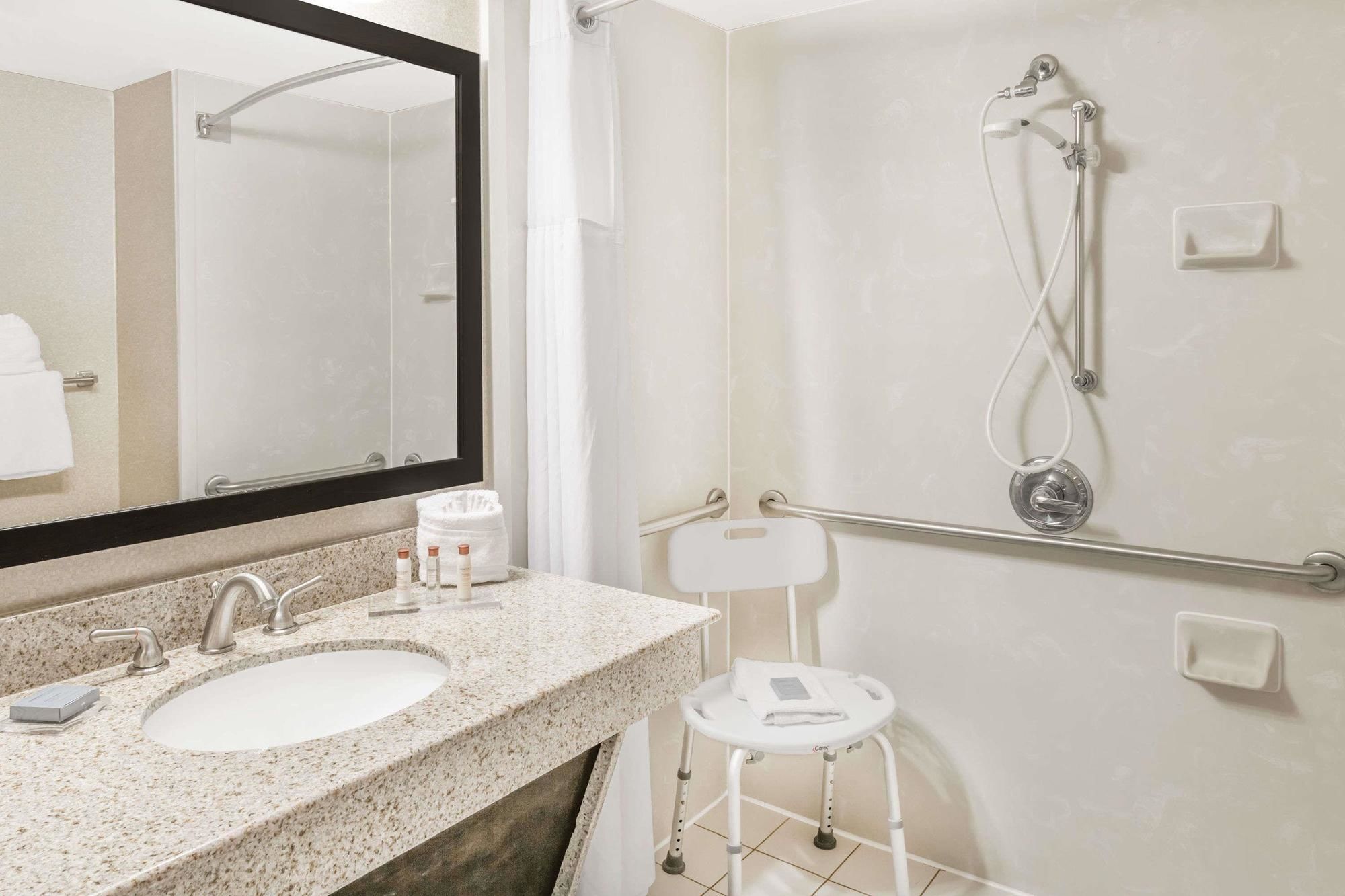 Wingate by Wyndham Wilmington