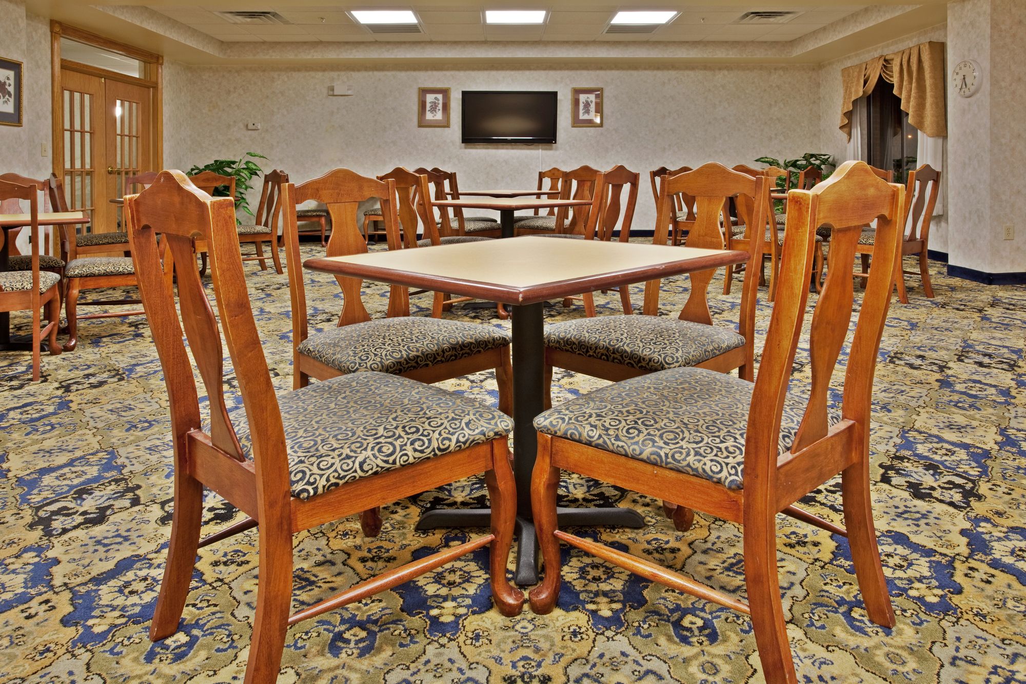 Holiday Inn Express & Suites Wilson - Downtown