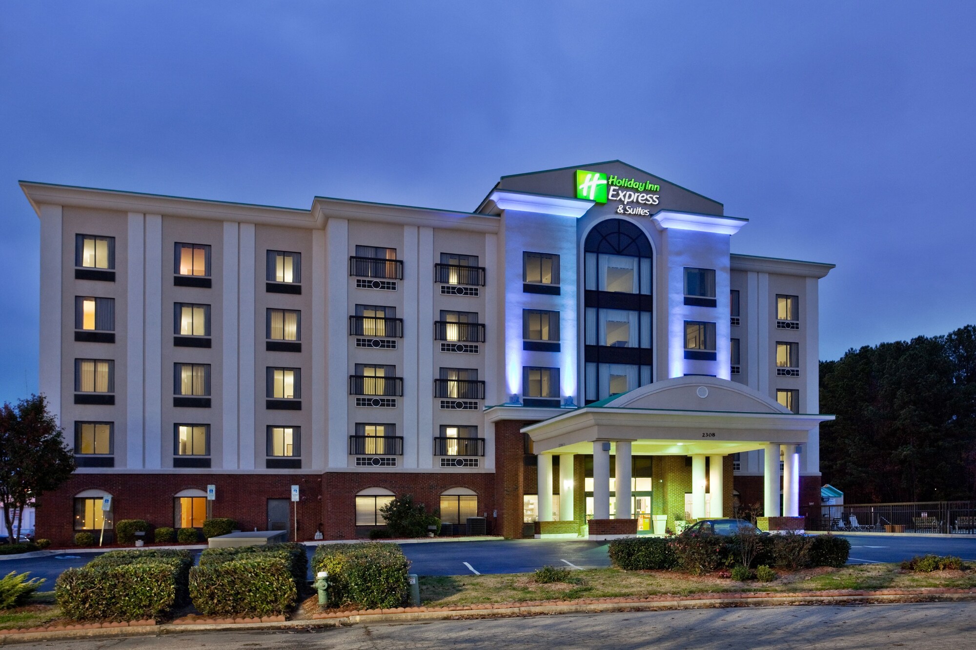 Holiday Inn Express & Suites Wilson - Downtown