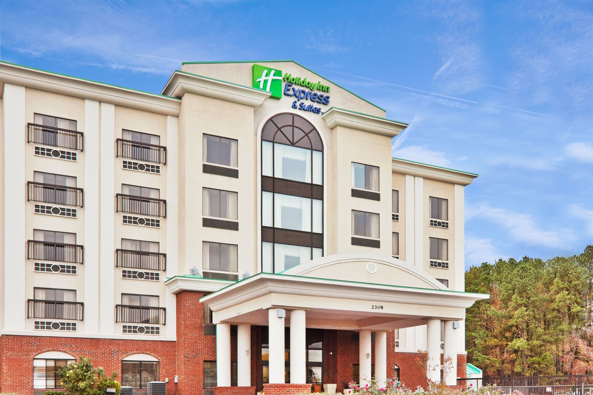 Holiday Inn Express & Suites Wilson - Downtown