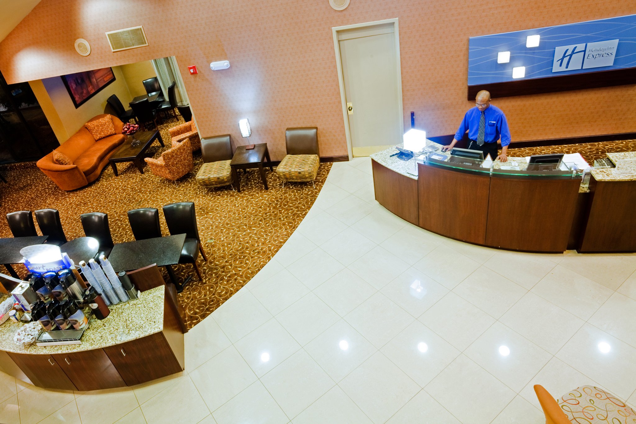 Holiday Inn Express Winston - Salem Downtown West