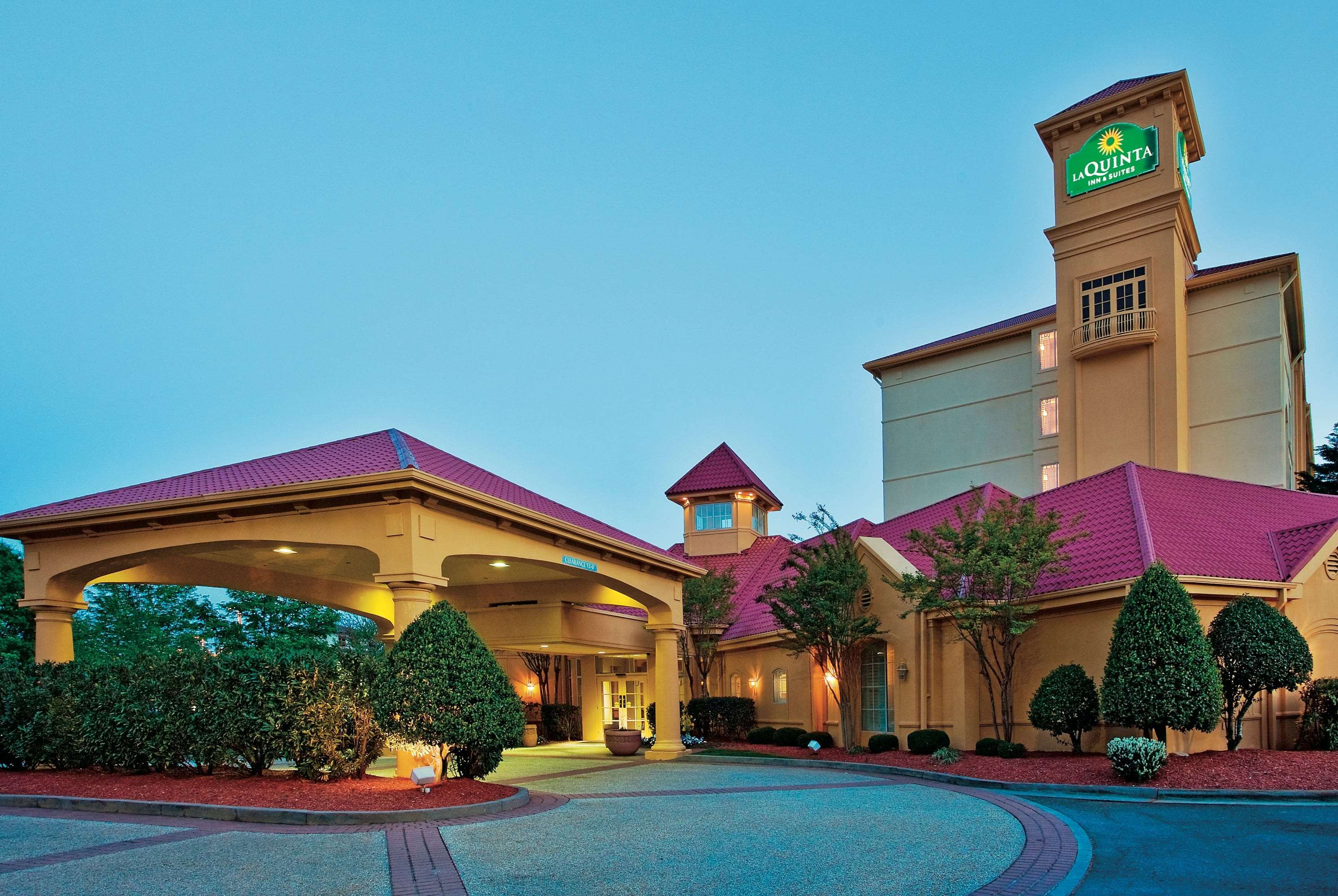 La Quinta Inn & Suites by Wyndham Winston-Salem