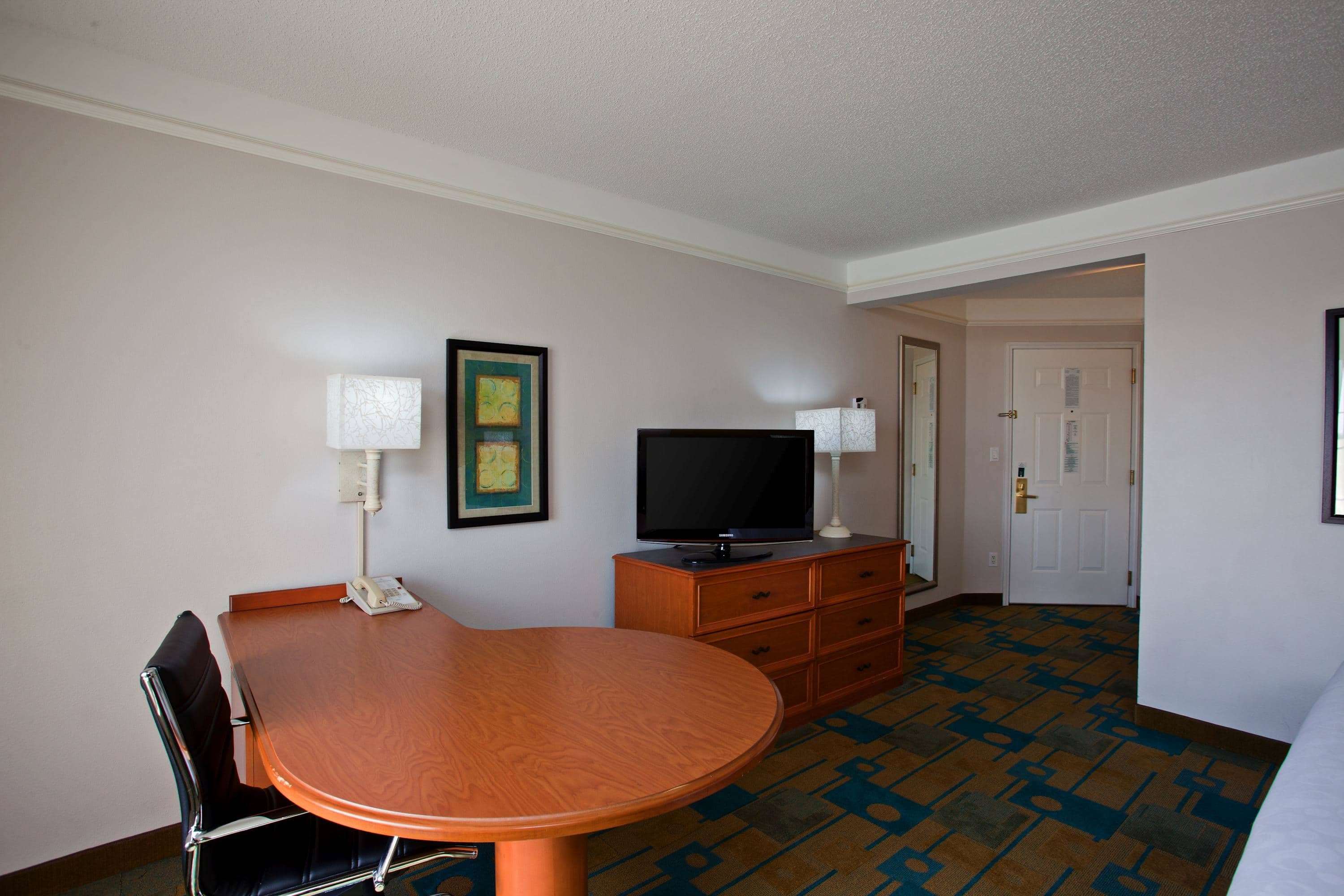 La Quinta Inn & Suites by Wyndham Winston-Salem
