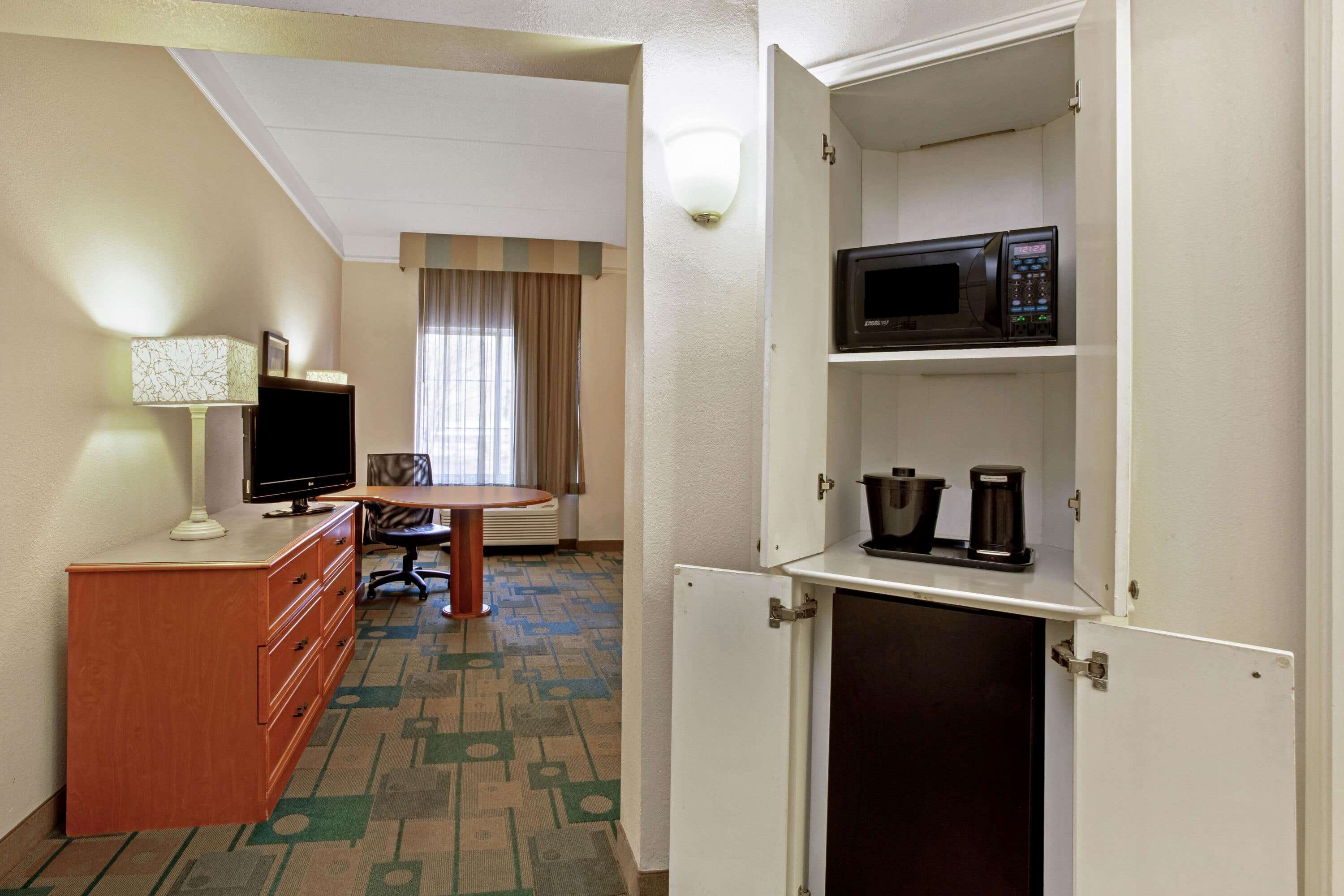 La Quinta Inn & Suites by Wyndham Winston-Salem