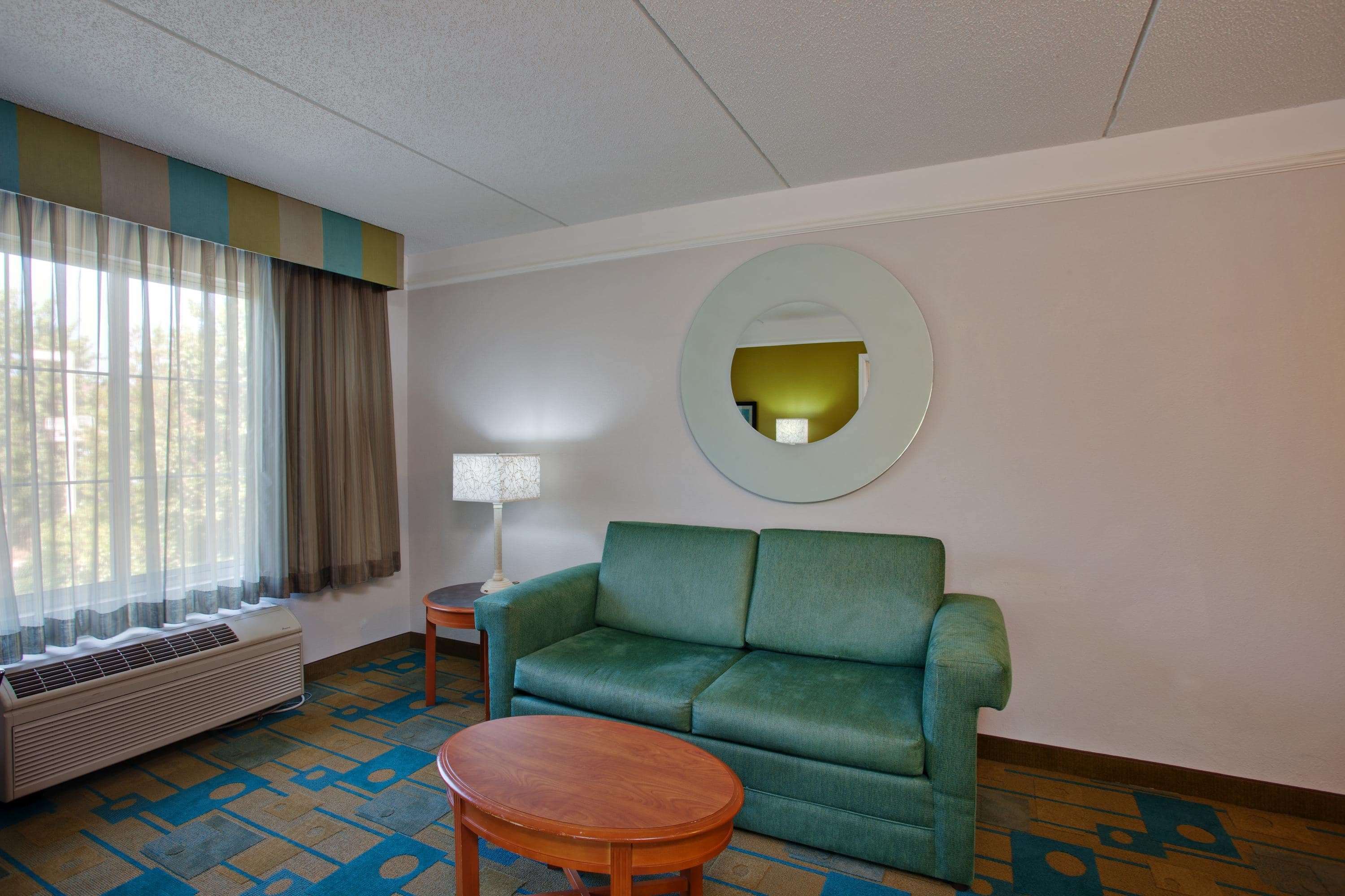 La Quinta Inn & Suites by Wyndham Winston-Salem