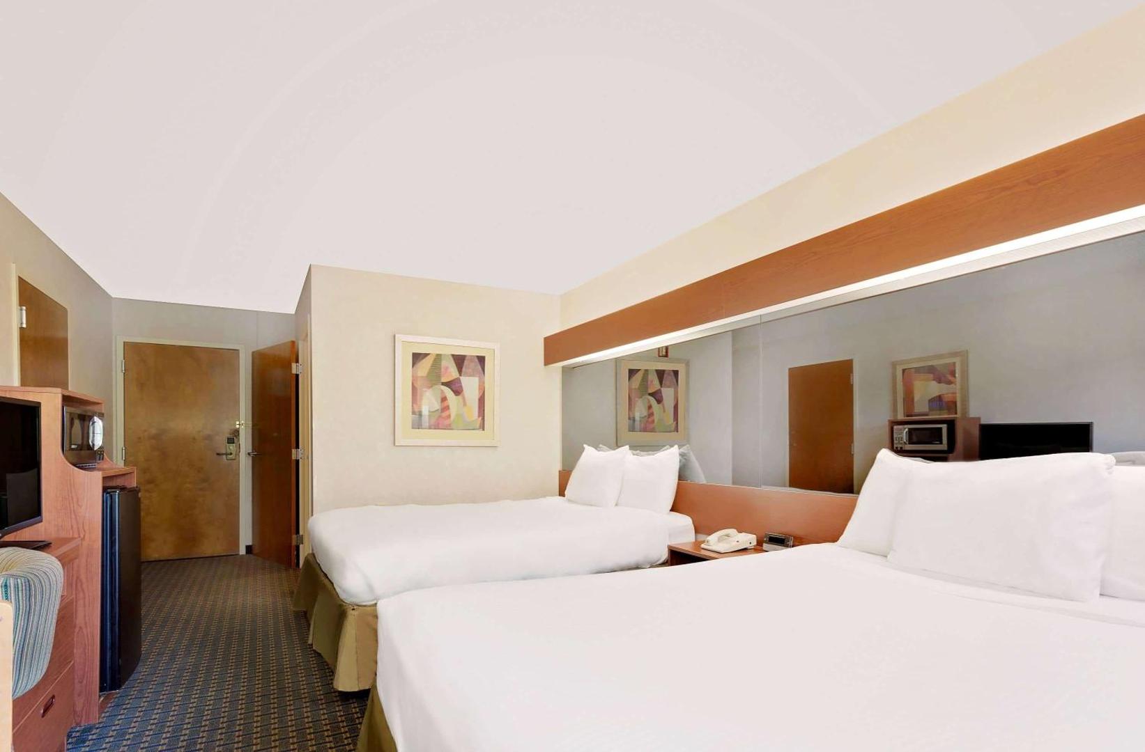 Microtel Inn & Suites by Wyndham Winston Salem