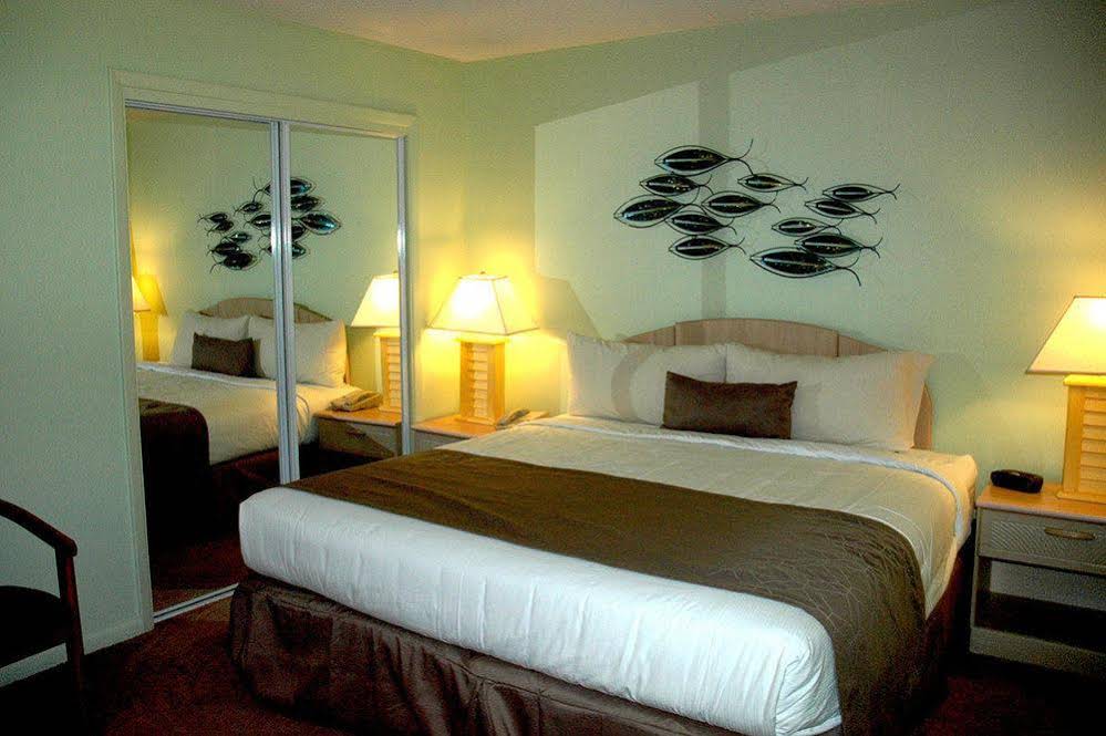 Summer Sands Suites