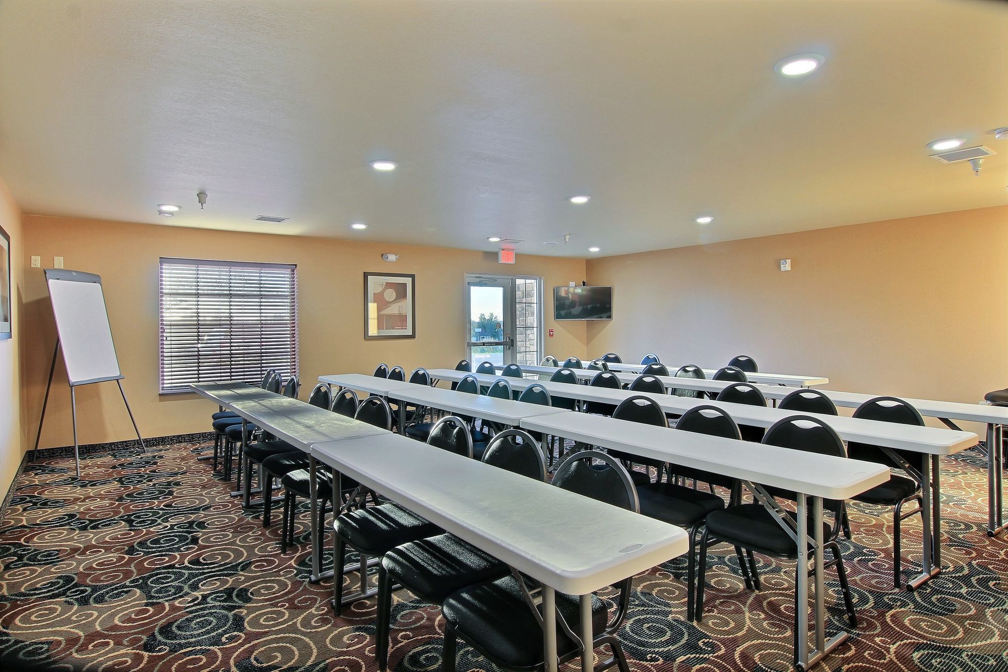 Cobblestone Hotel & Suites Beulah