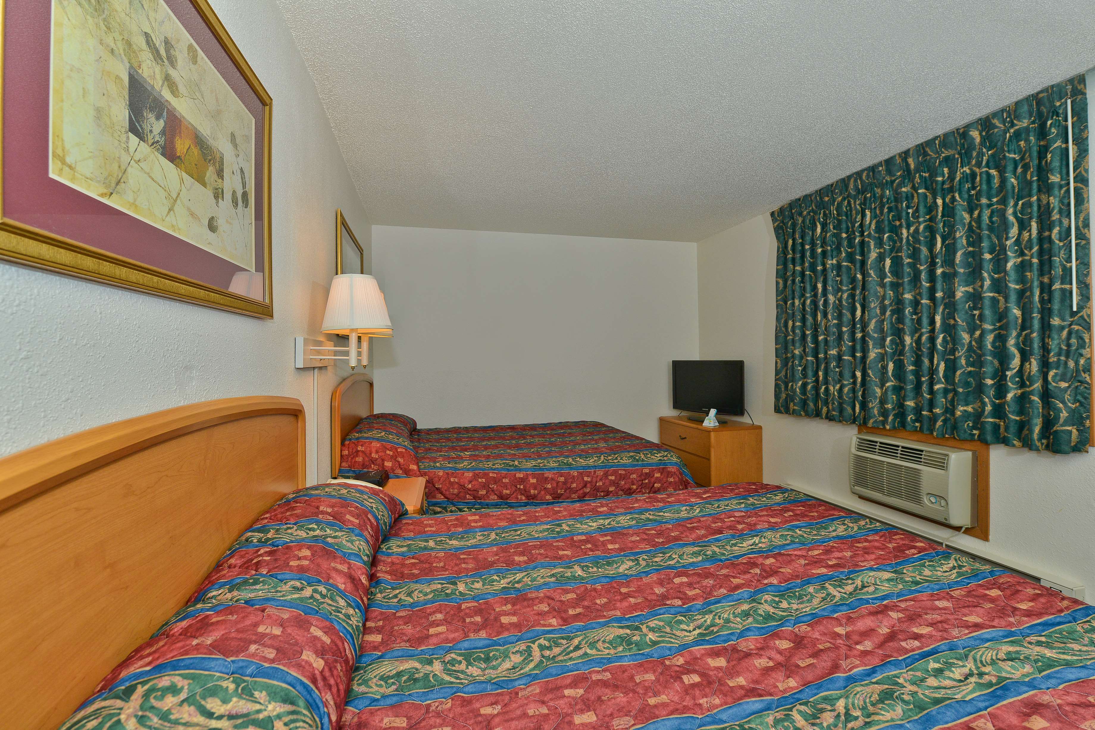 Americas Best Value Inn & Suites