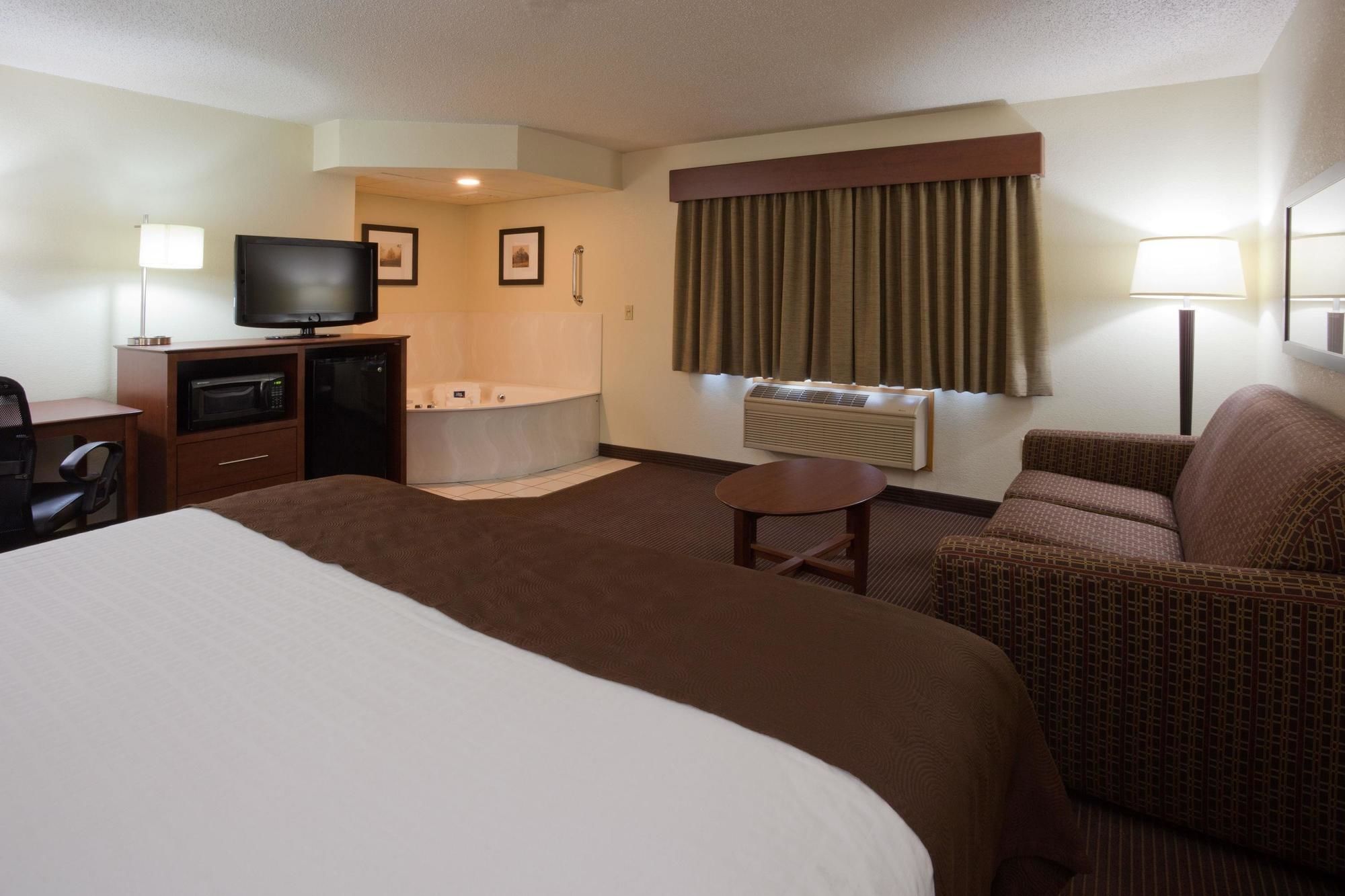 AmericInn Lodge & Suites Bismarck