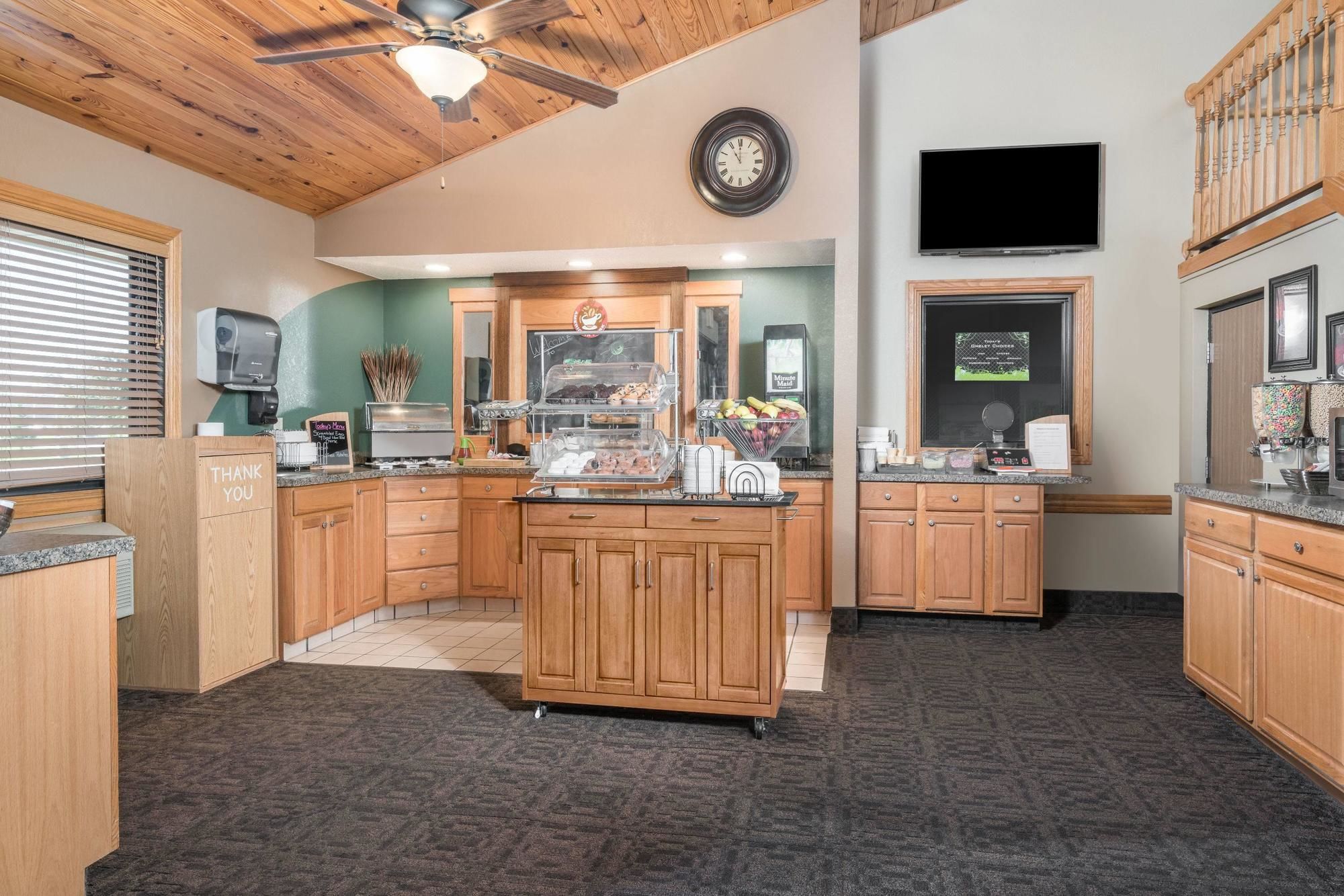 AmericInn Lodge & Suites Bismarck