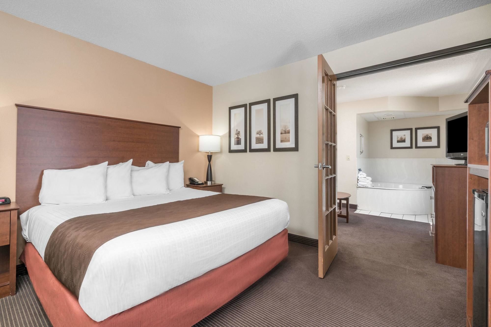 AmericInn Lodge & Suites Bismarck