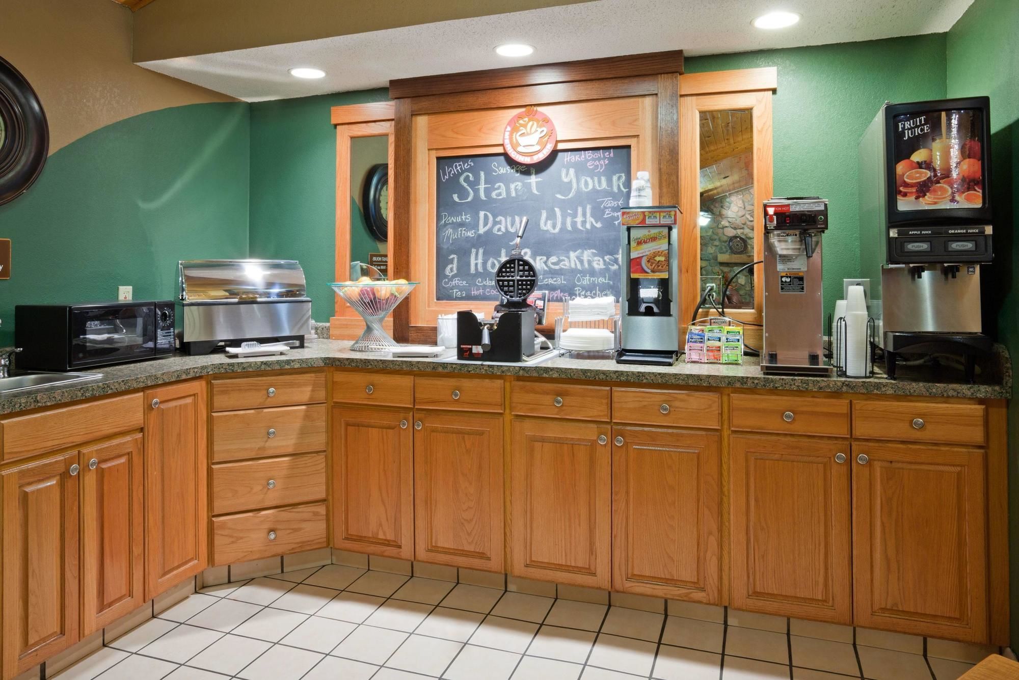 AmericInn Lodge & Suites Bismarck
