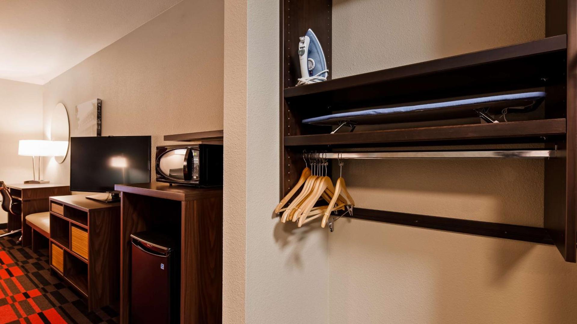 Best Western Roosevelt Place Hotel