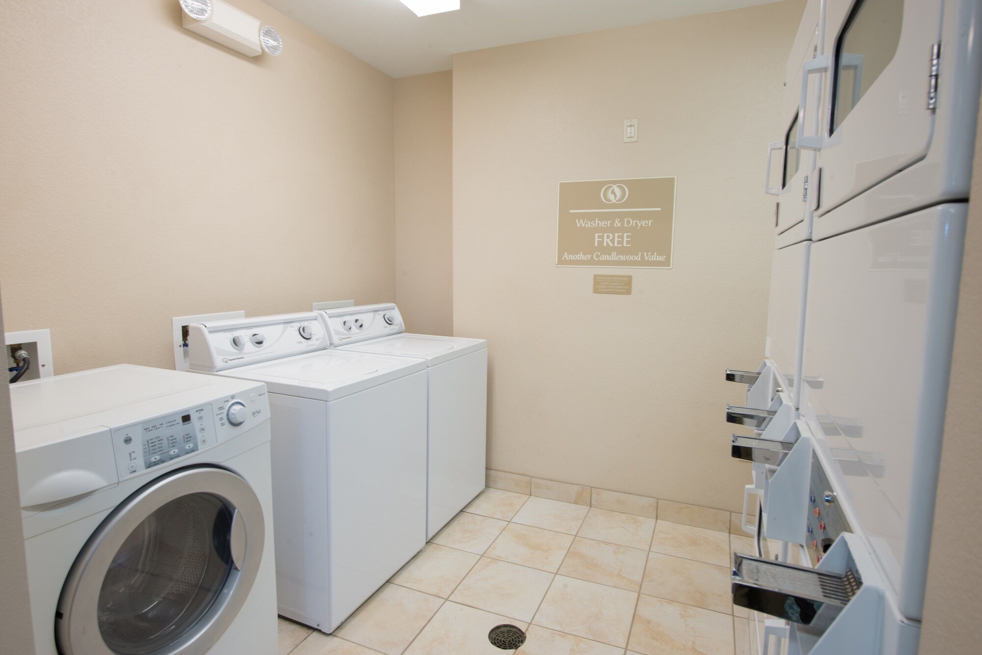 Candlewood Suites Bismarck