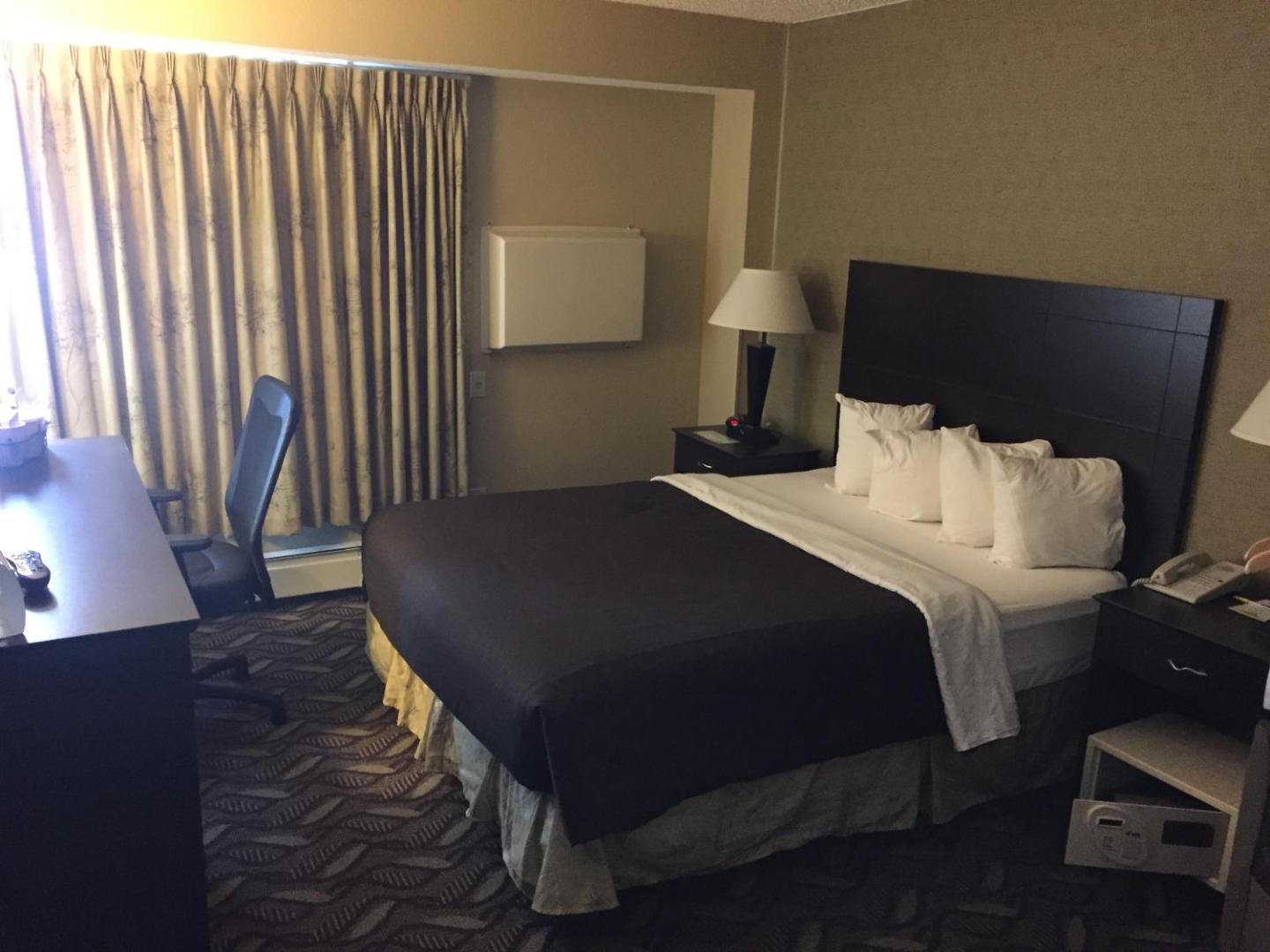 Days Inn by Wyndham Bismarck
