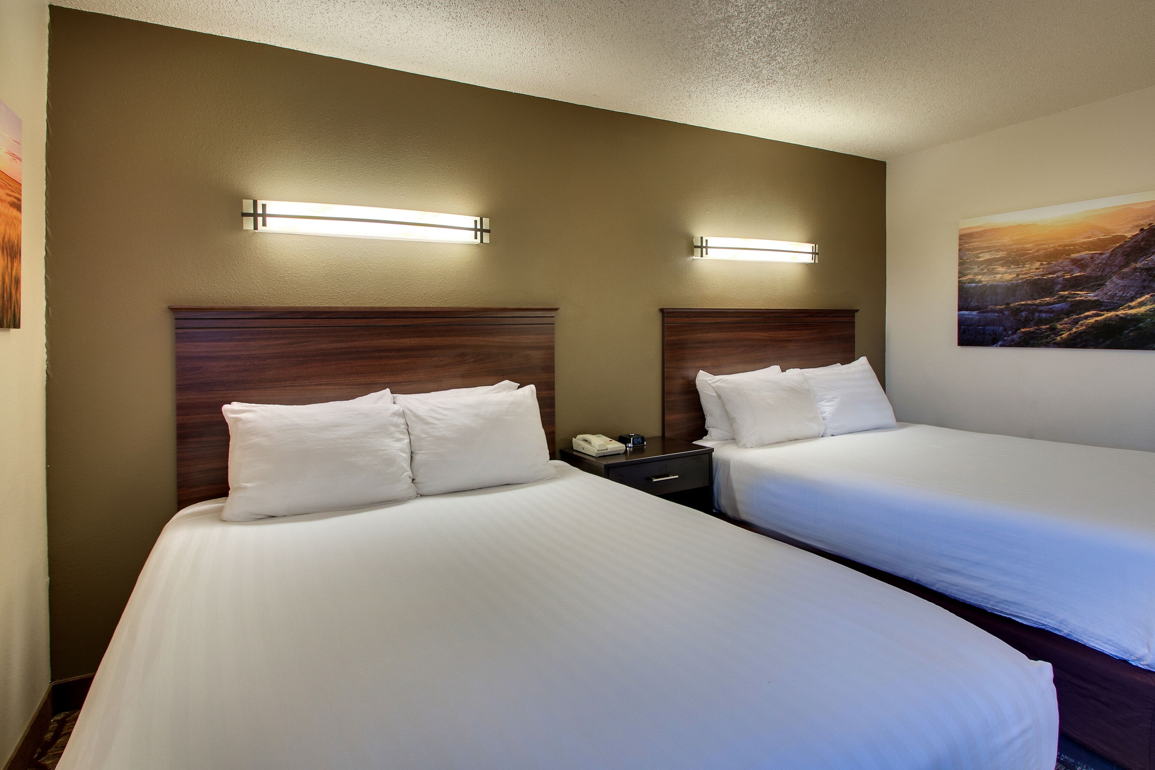 EverSpring Inn & Suites