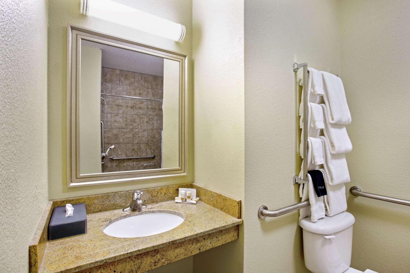 La Quinta Inn & Suites by Wyndham Bismarck