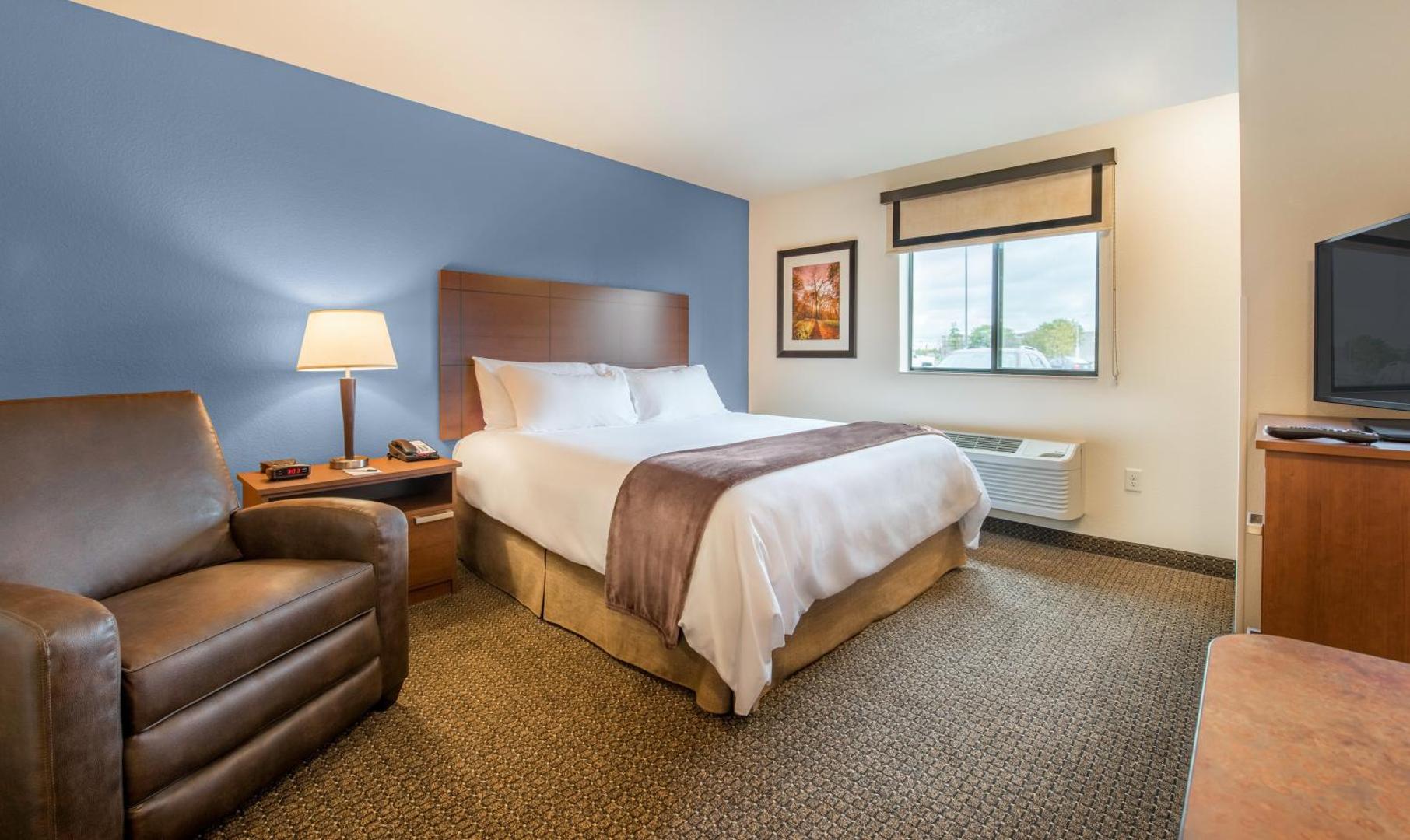 My Place Hotel - Bismarck, ND