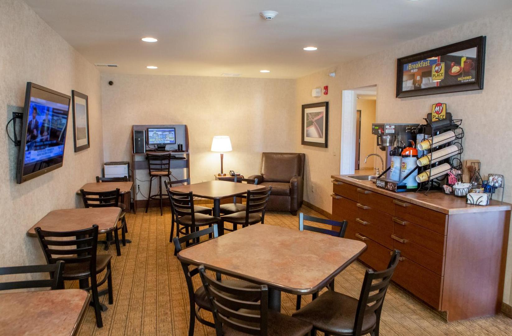 My Place Hotel - Bismarck, ND