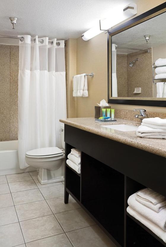 Radisson Hotel Bismarck