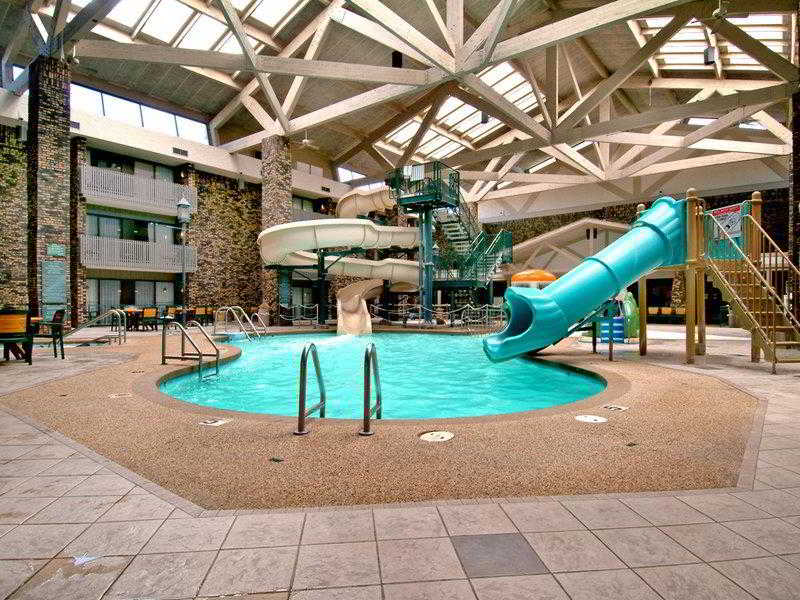 Bismarck Hotel and Conference Center