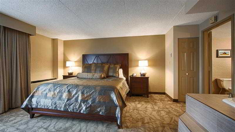 Bismarck Hotel and Conference Center