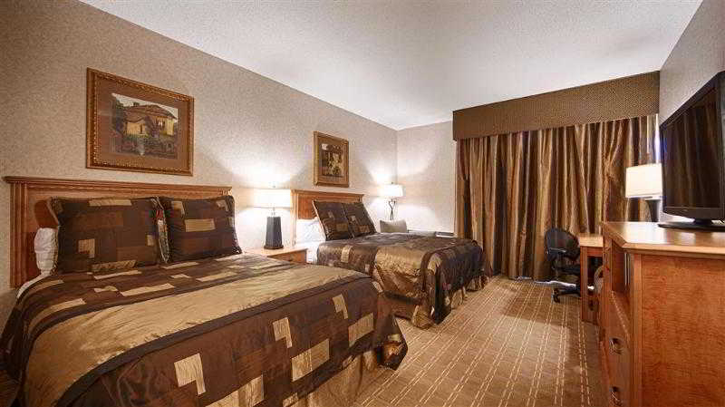 Bismarck Hotel and Conference Center