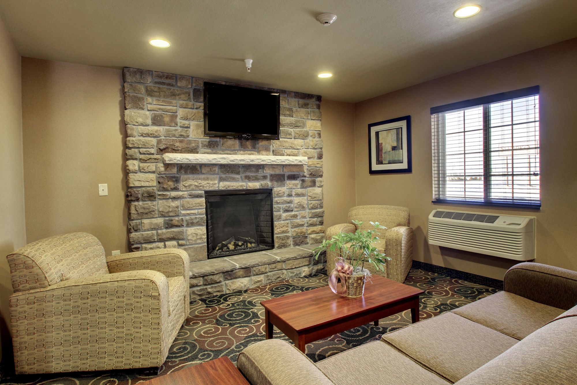 Cobblestone Inn & Suites