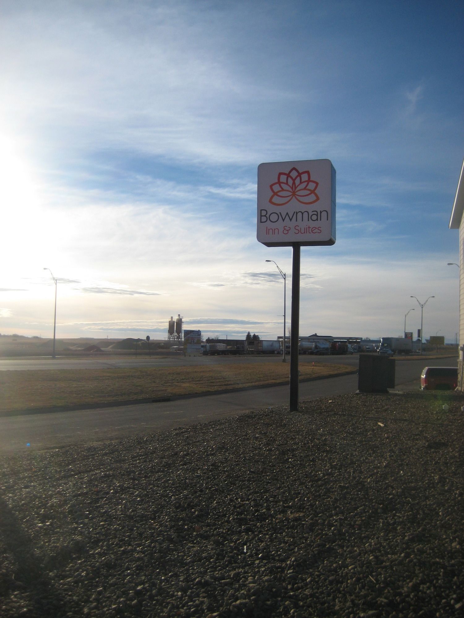 Bowman Inn & Suites