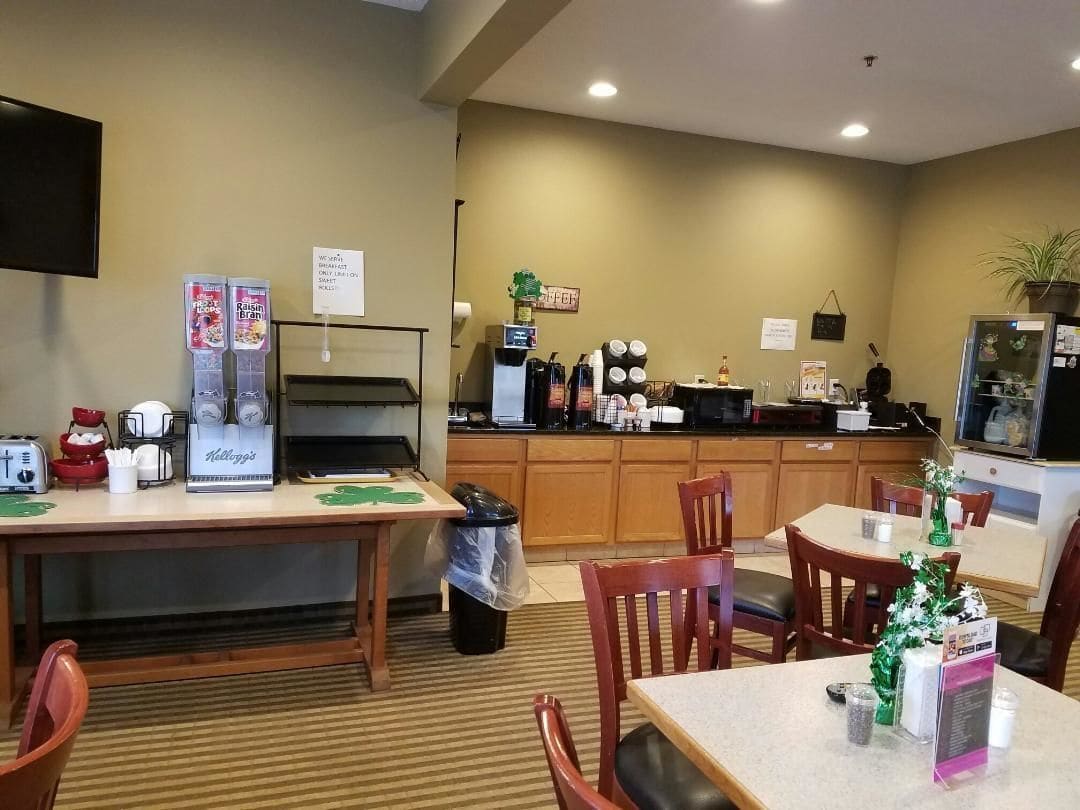 Bowman Inn & Suites