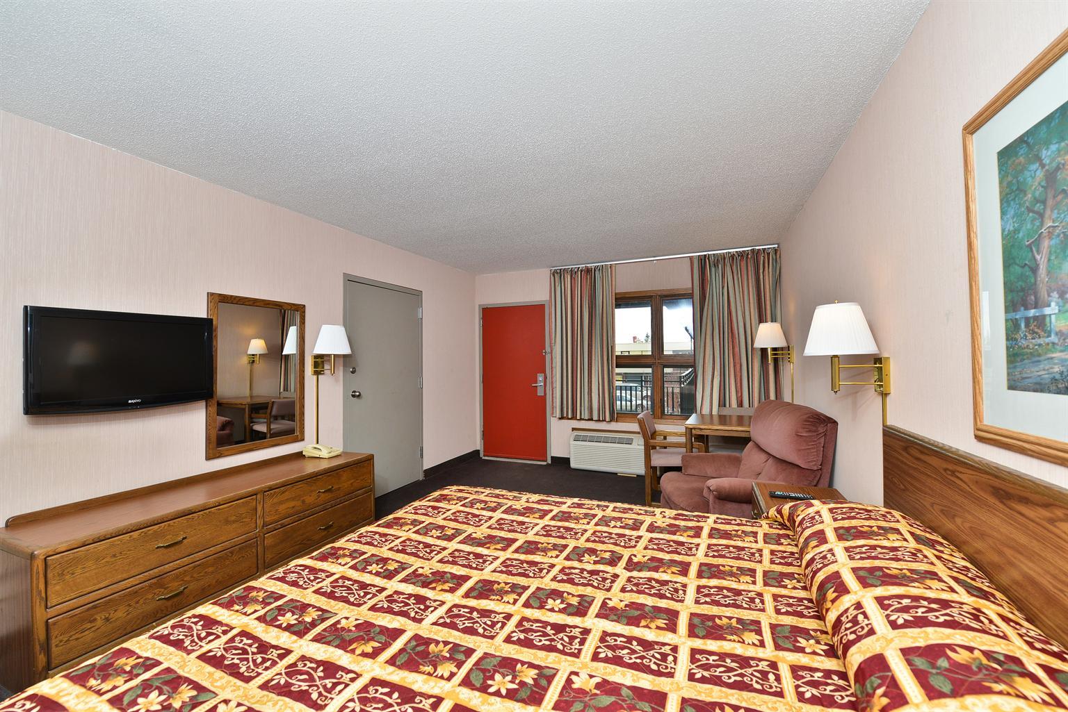 Roadway Inn