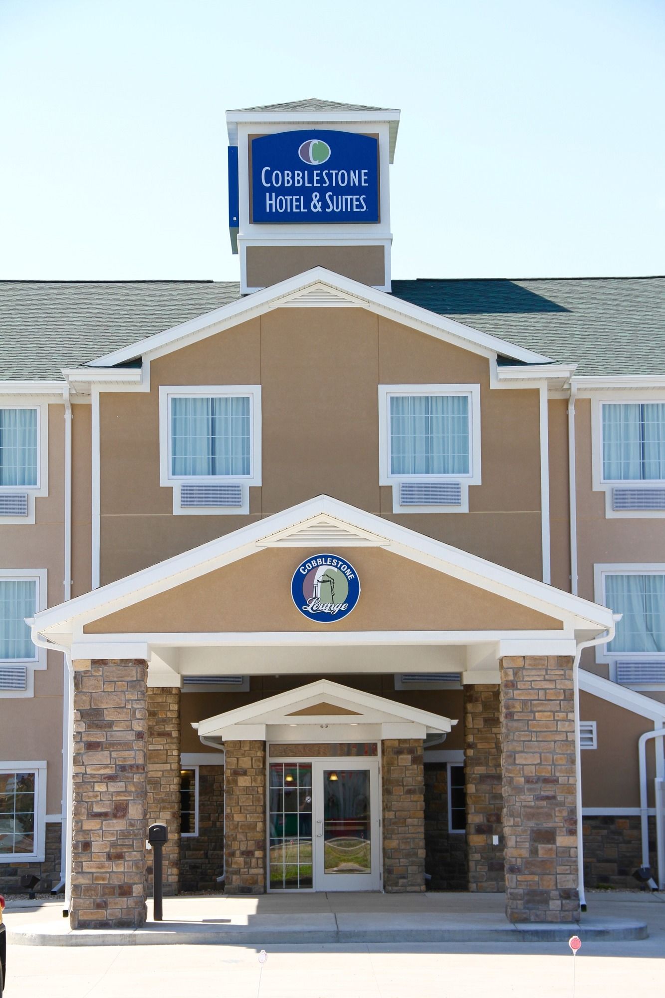 Cobblestone Hotel & Suites - Devils Lake
