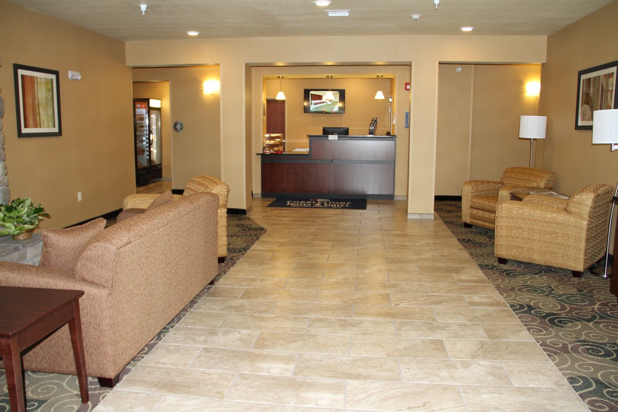 Cobblestone Hotel & Suites - Devils Lake