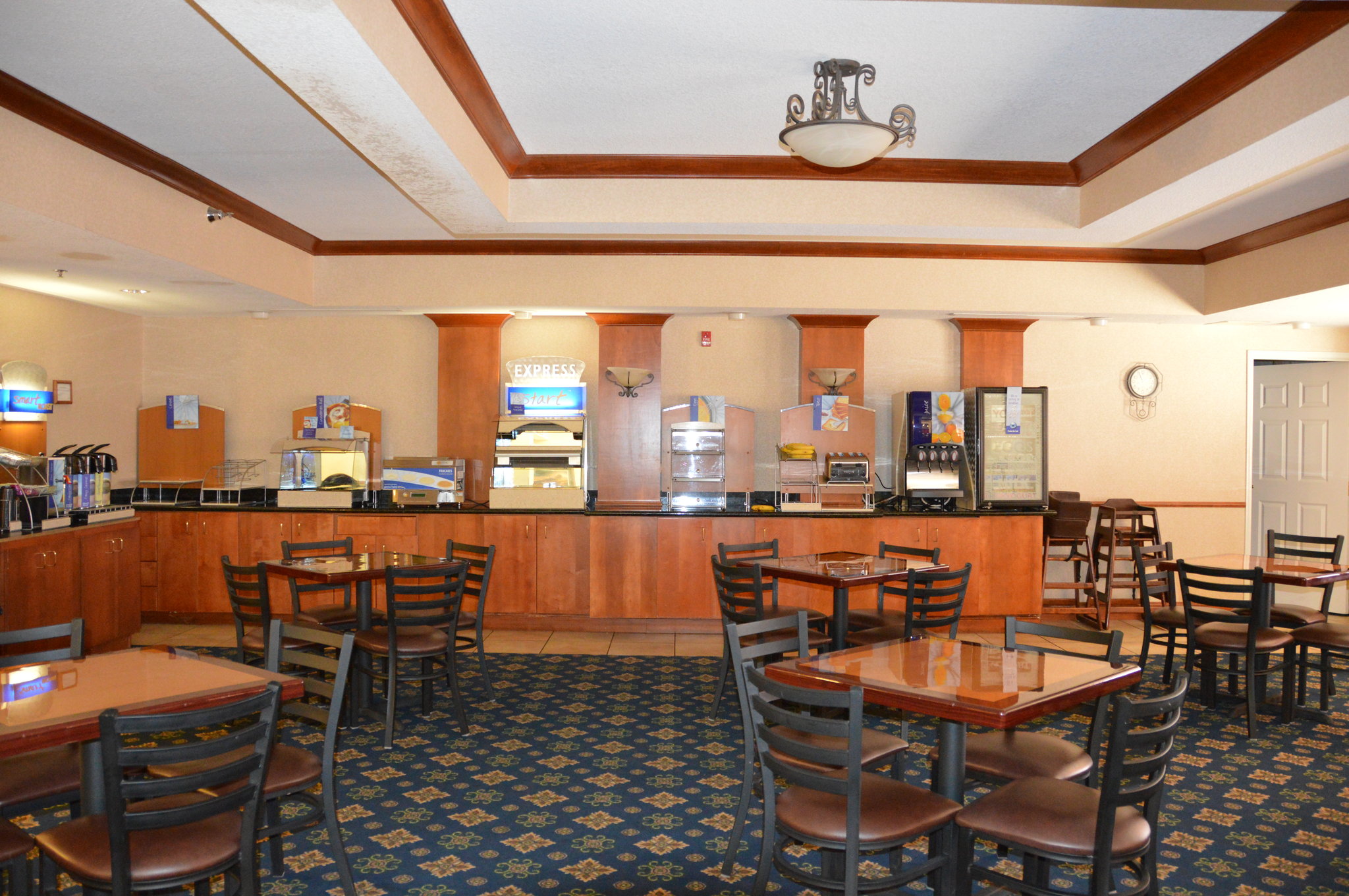 Holiday Inn Express & Suites Dickinson