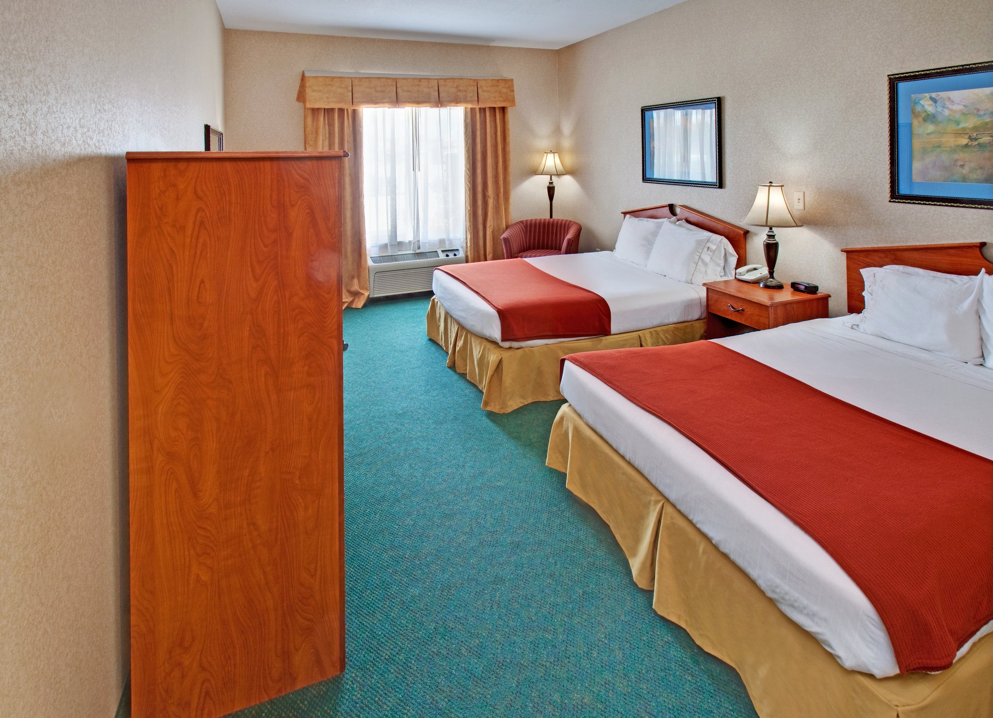 Holiday Inn Express & Suites Dickinson