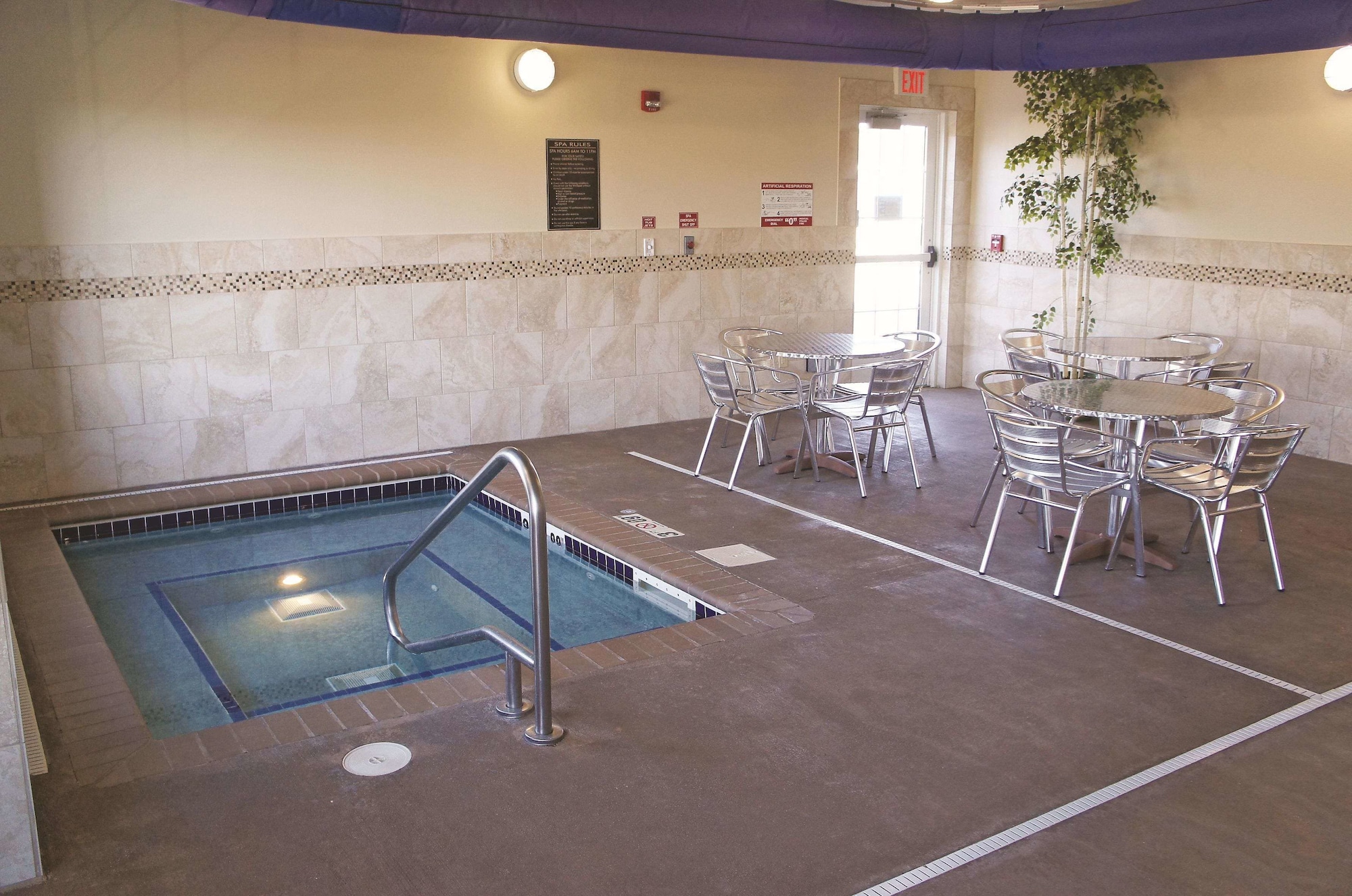 La Quinta Inn & Suites by Wyndham Dickinson