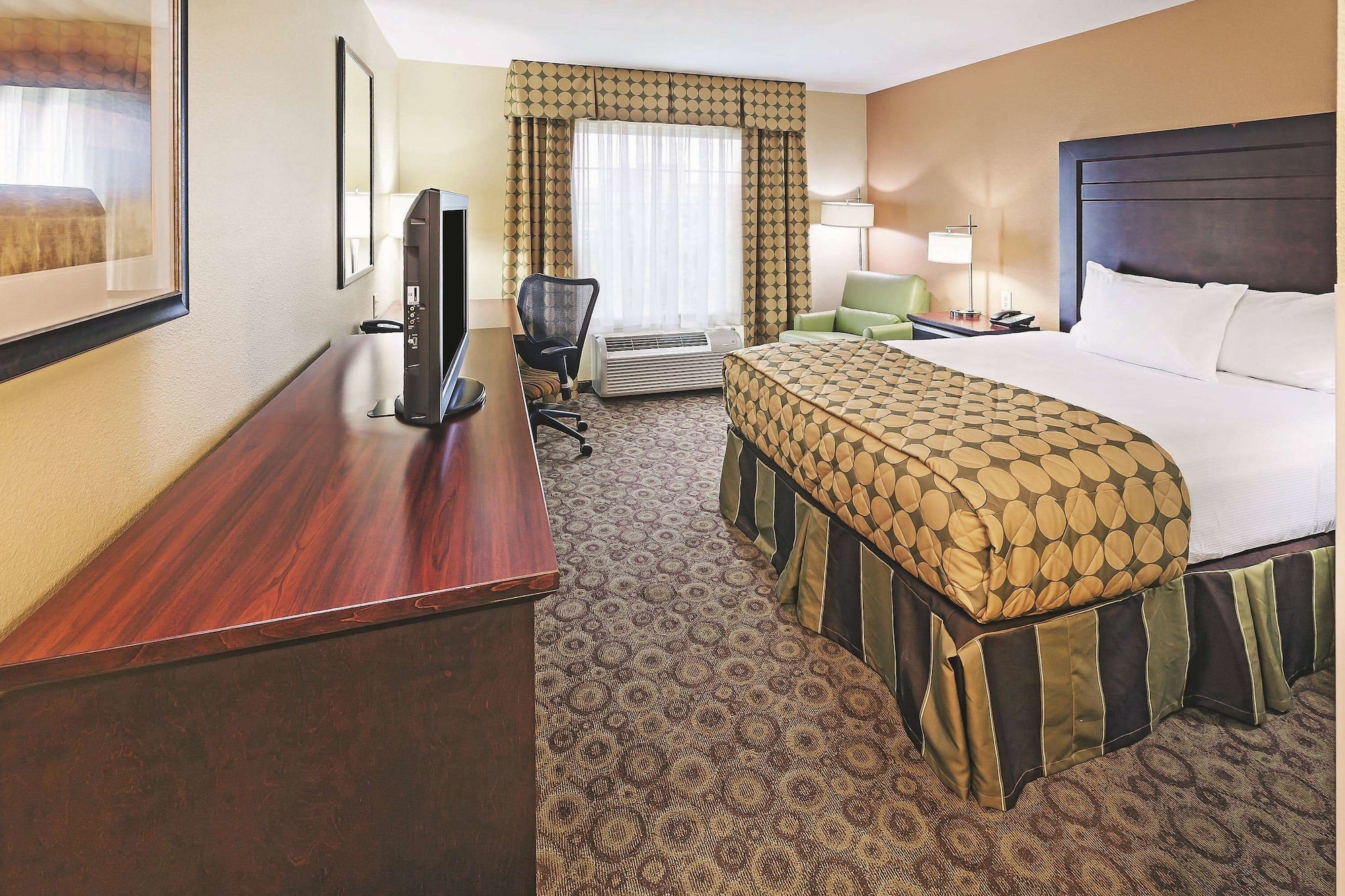 La Quinta Inn & Suites by Wyndham Dickinson