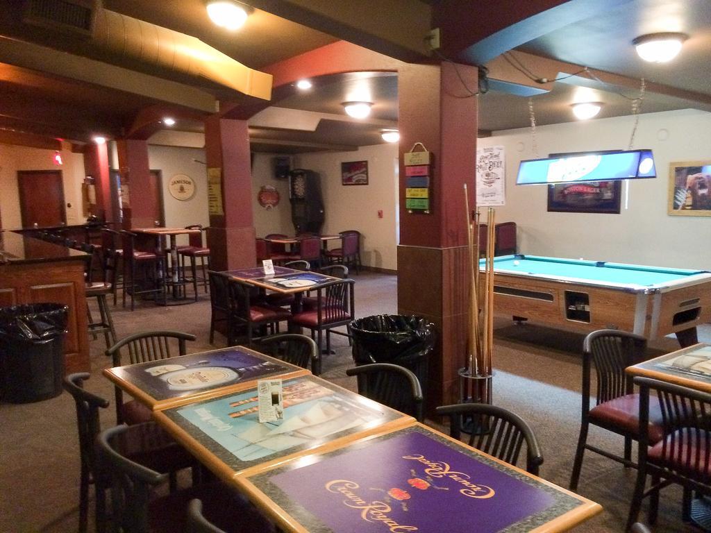 Badlands Inn & Suites