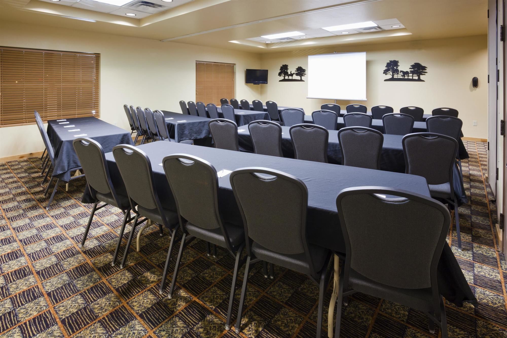 AmericInn by Wyndham Fargo Medical Center
