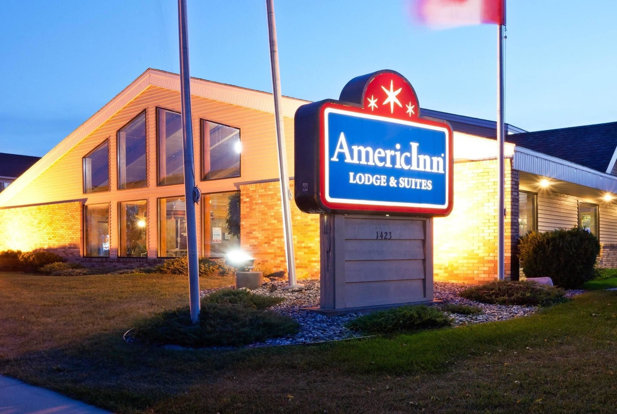 AmericInn by Wyndham Fargo West Acres
