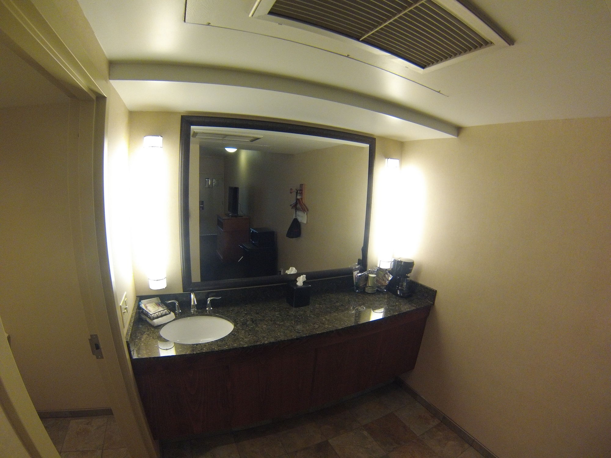 Biltmore Hotel & Suites