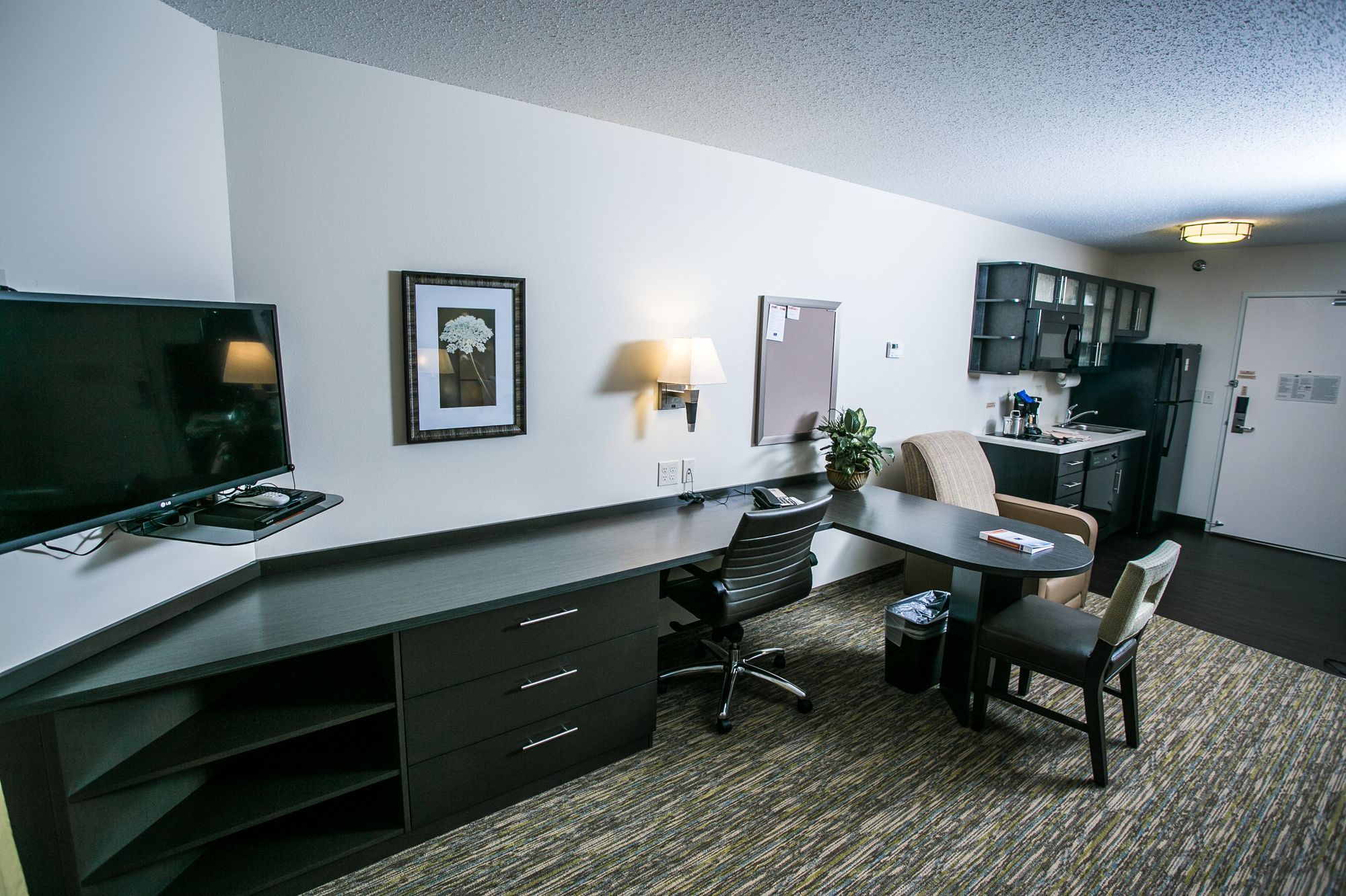 Candlewood Suites Fargo / North Dakota State University
