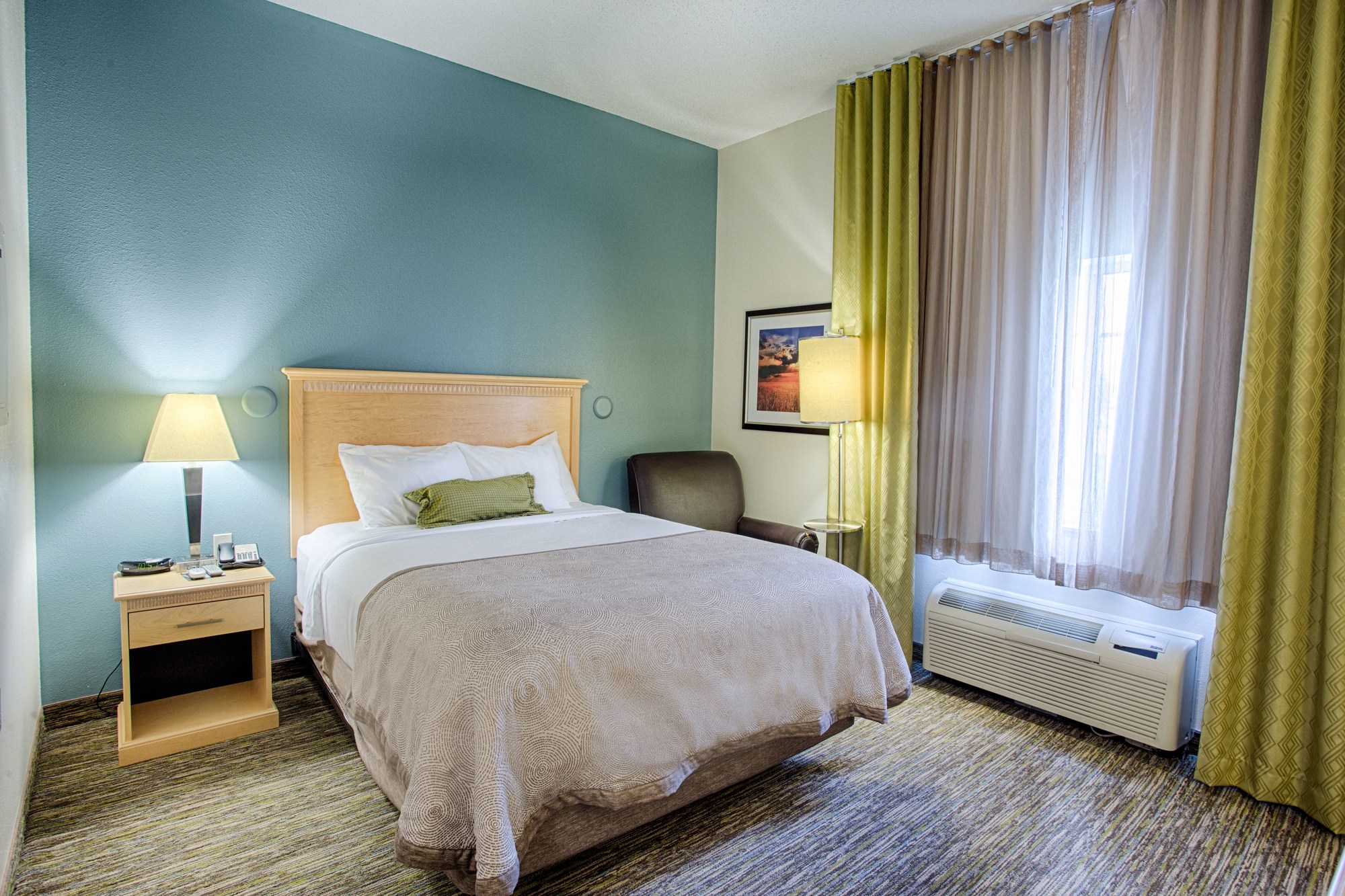 Candlewood Suites Fargo / North Dakota State University