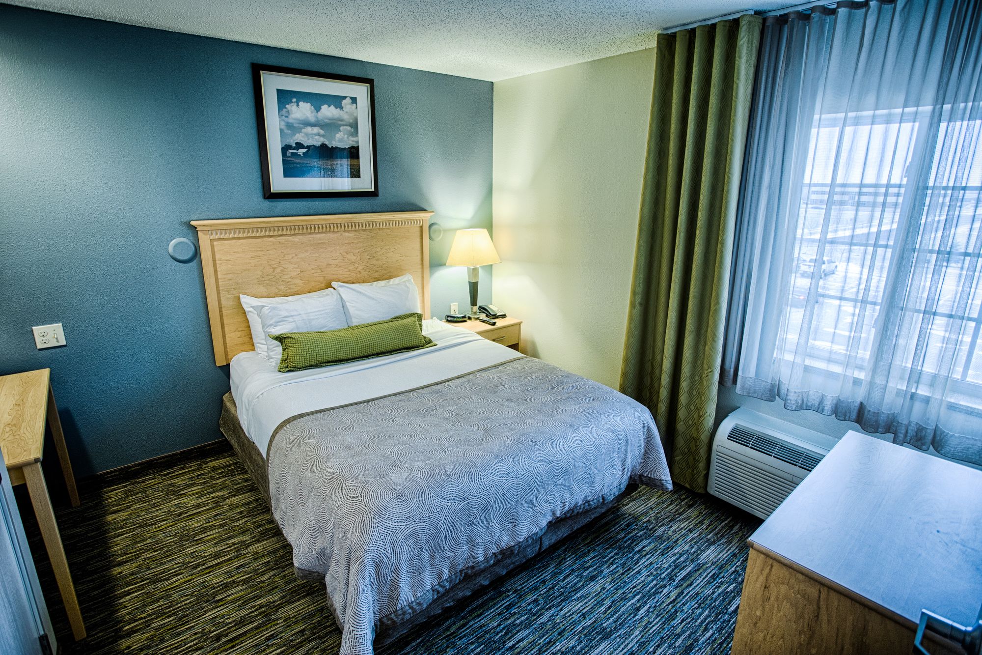 Candlewood Suites Fargo / North Dakota State University