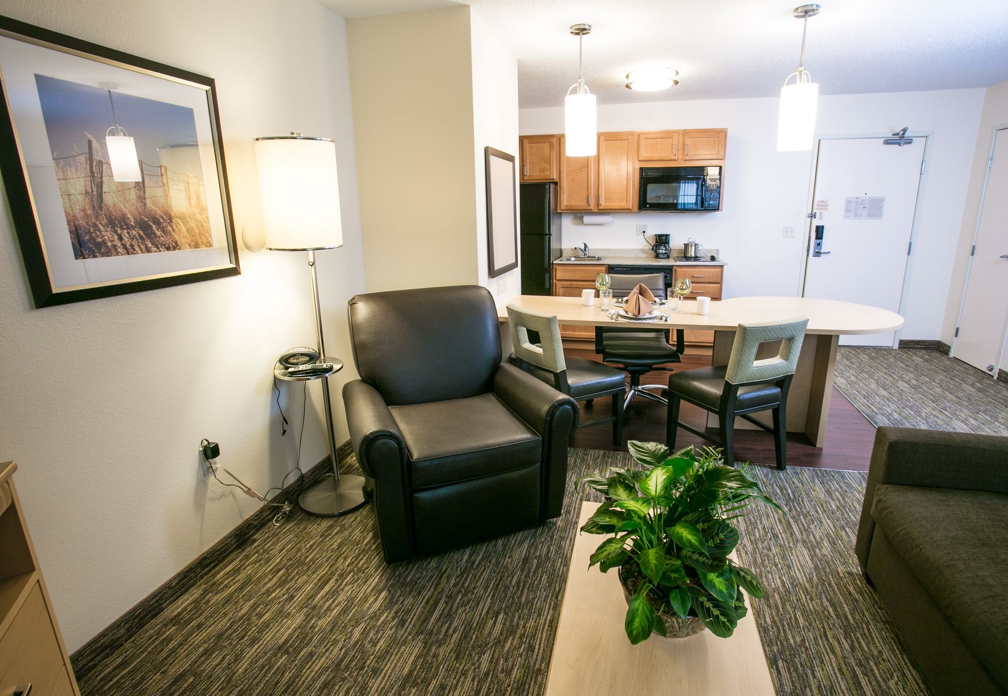 Candlewood Suites Fargo / North Dakota State University