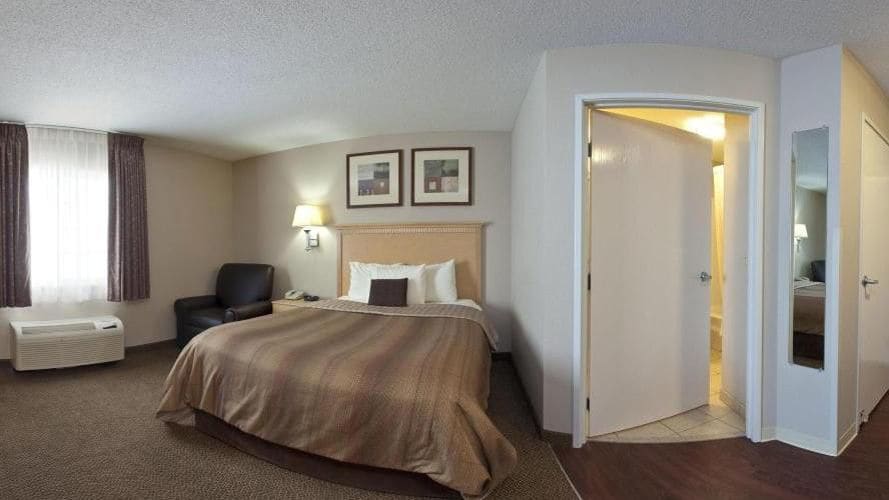 Candlewood Suites Fargo / North Dakota State University