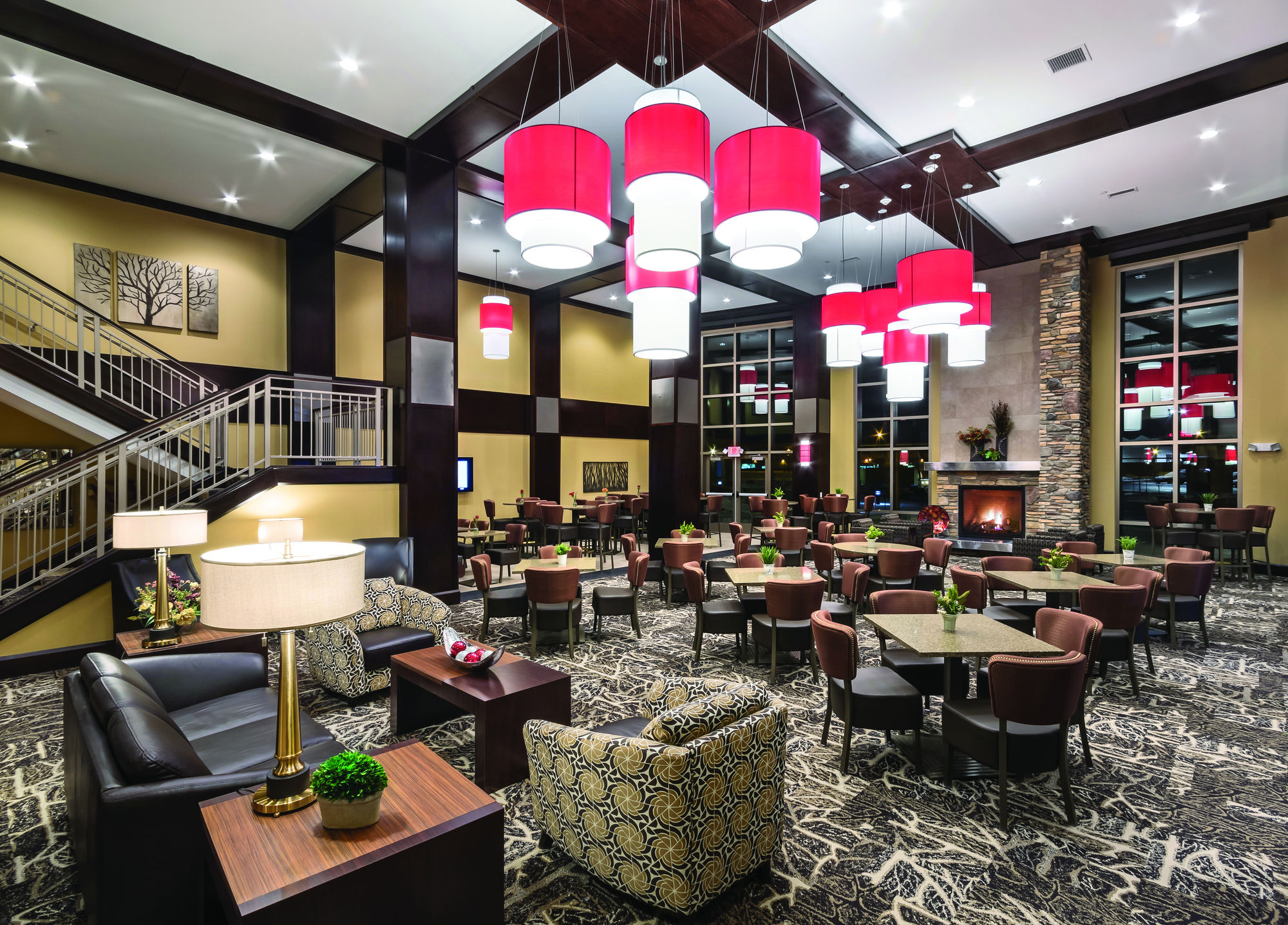 ClubHouse Hotel & Suites