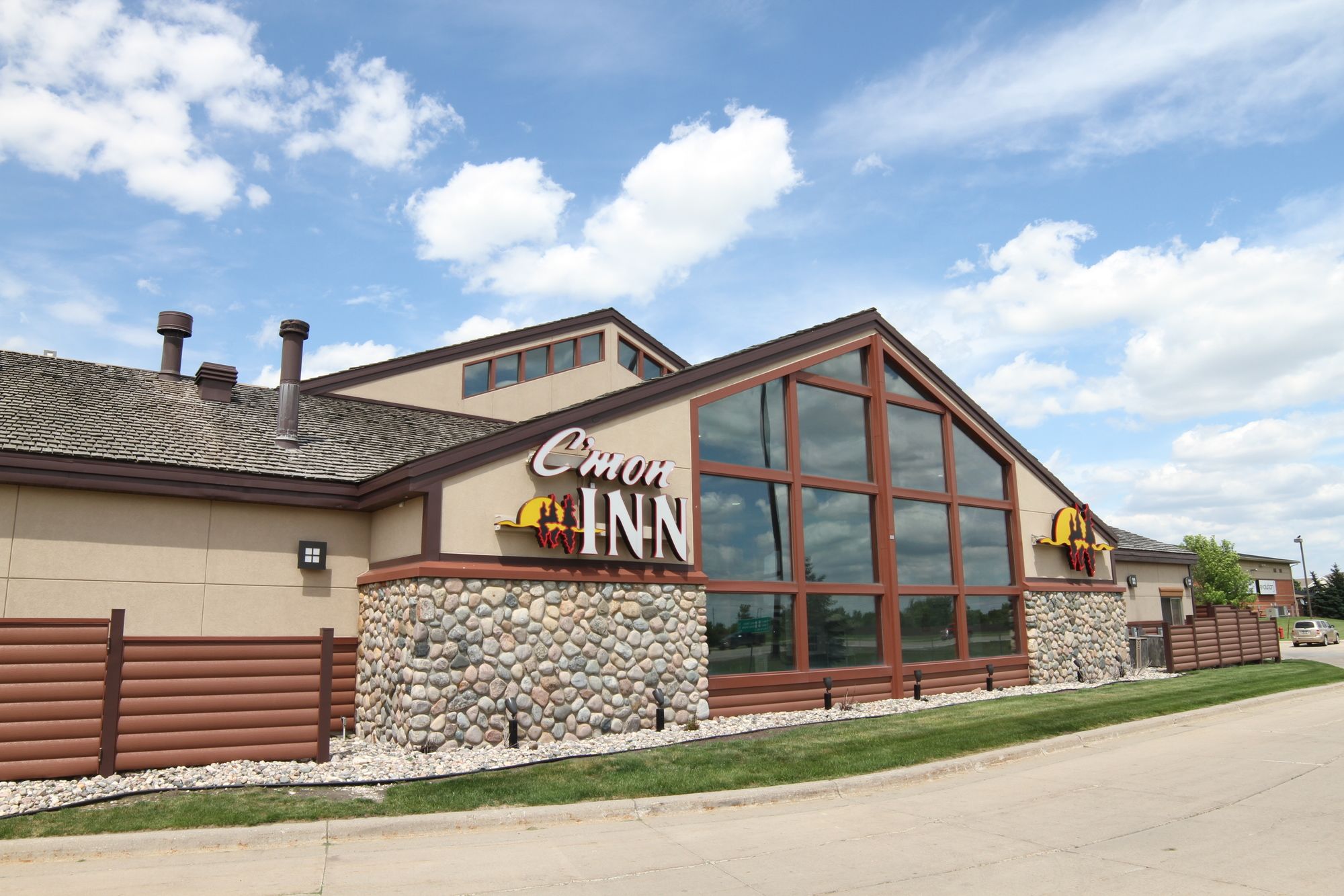 C'mon Inn - Fargo