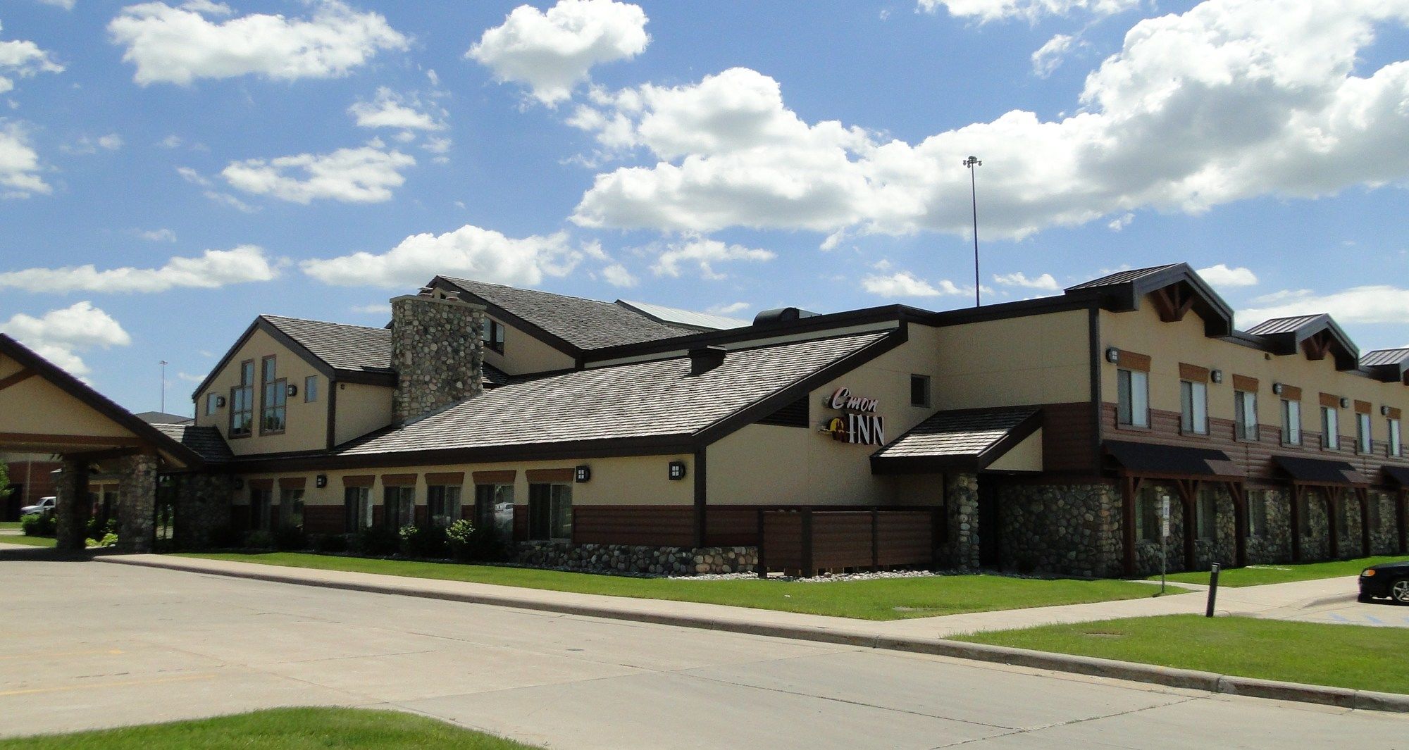 C'mon Inn - Fargo